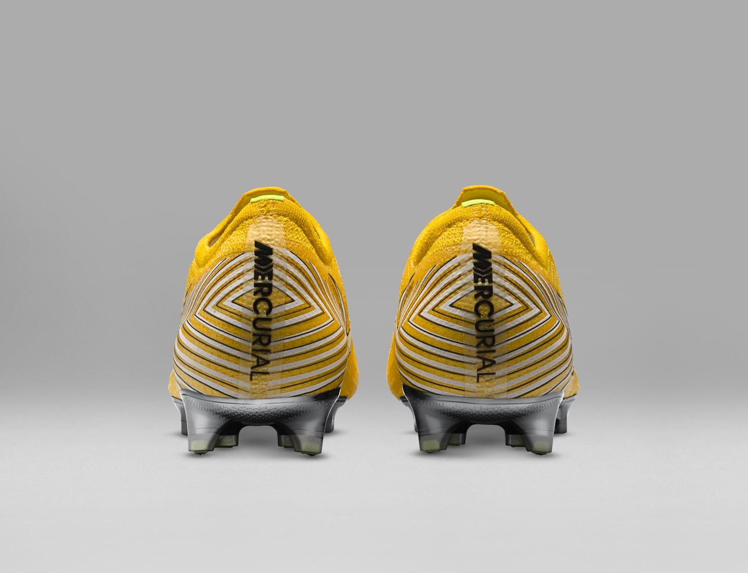 Photo De Neymar Jr. Avec Ses Nike Mercurial Vapor 360