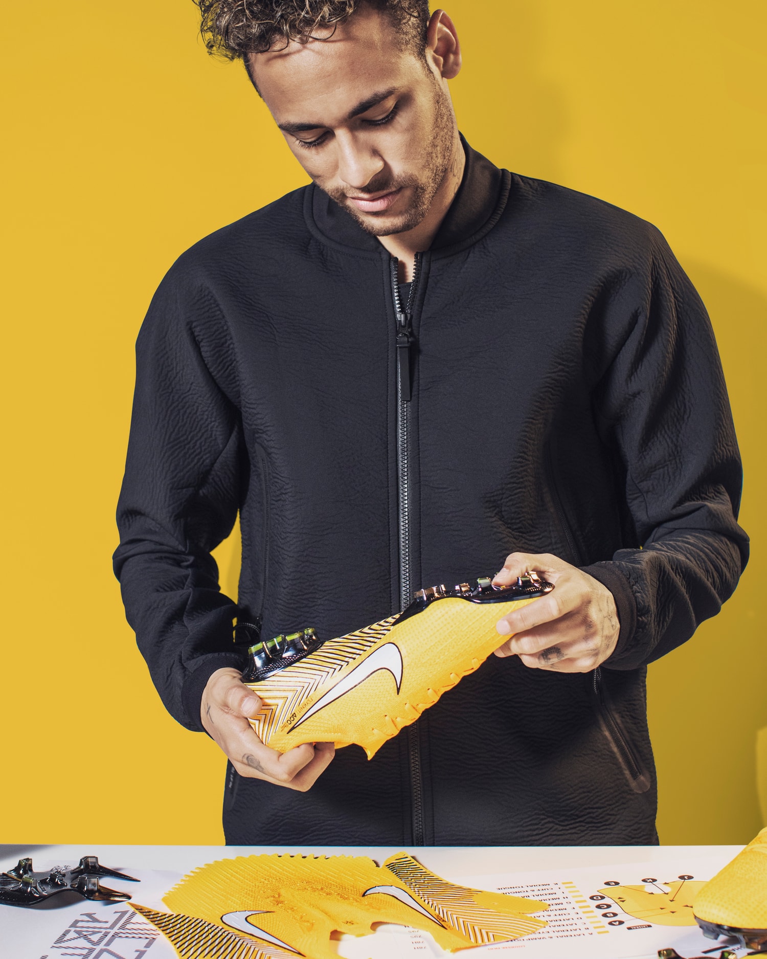 Photo De Neymar Jr. Avec Ses Nike Mercurial Vapor 360