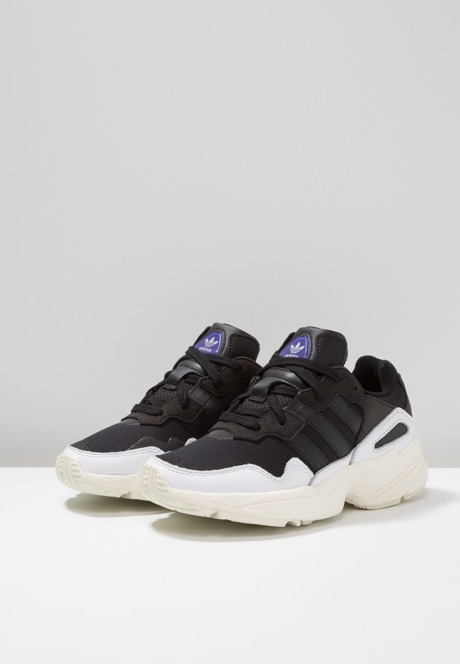 Photo adidas Originals Yung 96