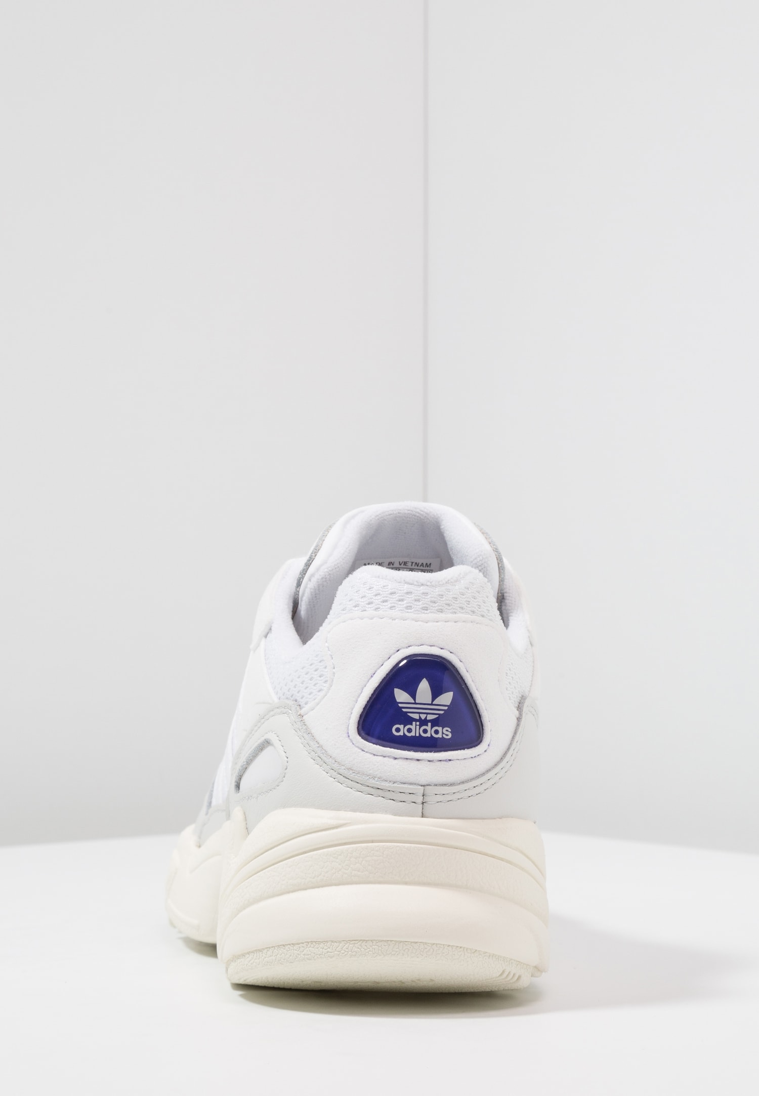 Photo adidas Originals Yung 96