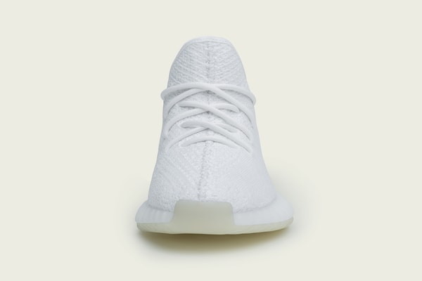 Photo YEEZY BOOST 350 V2 "Triple White"
