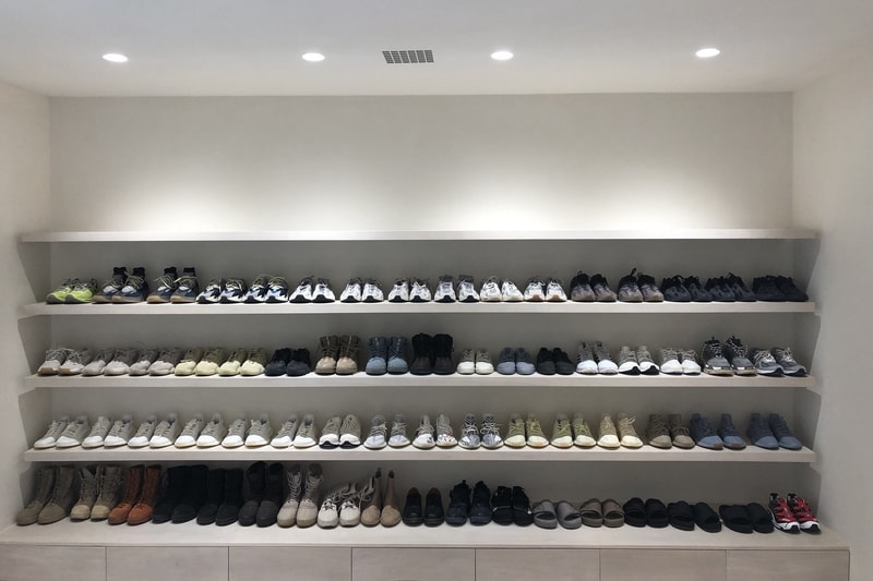 Kanye West Sneakers Dressing Inedits YEEZY Nike