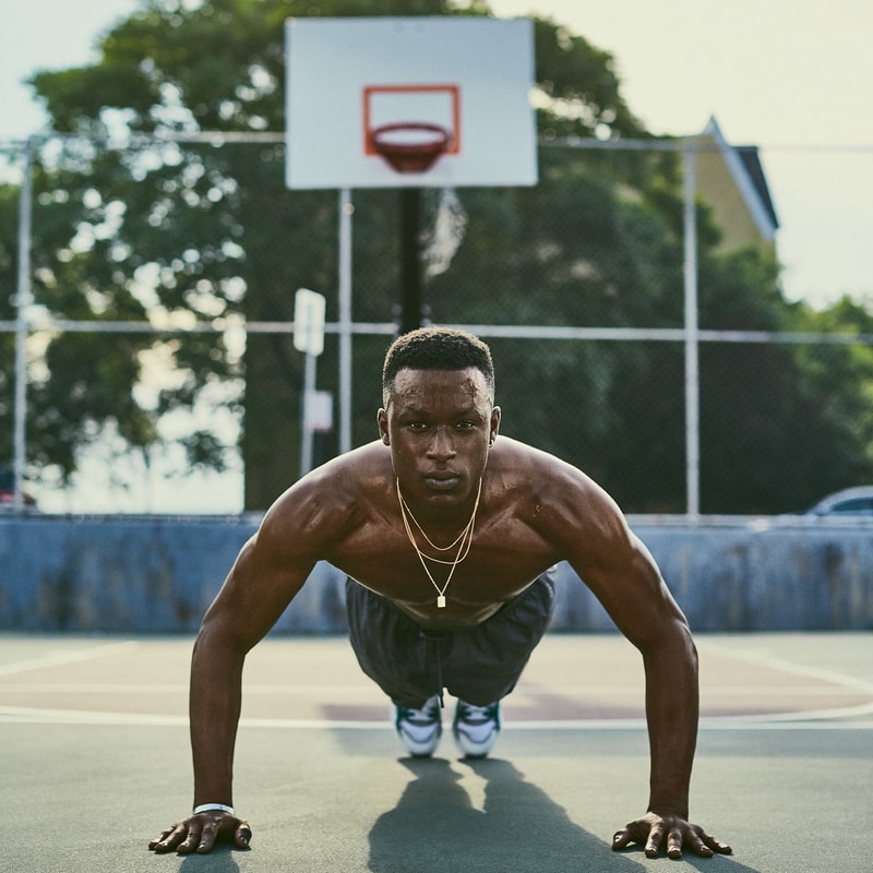 Célèbre Pour Sa Une Du TIME Lors Des Émeutes De Baltimore, Le Photographe Devin Allen Est Derrière Le Nouveau Lookbook D'Under Armour