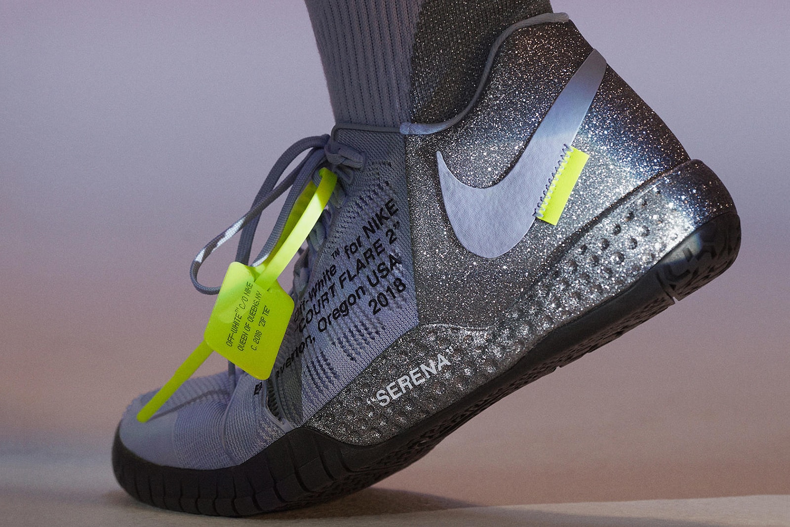 Photo "QUEEN" Virgil Abloh x Nike