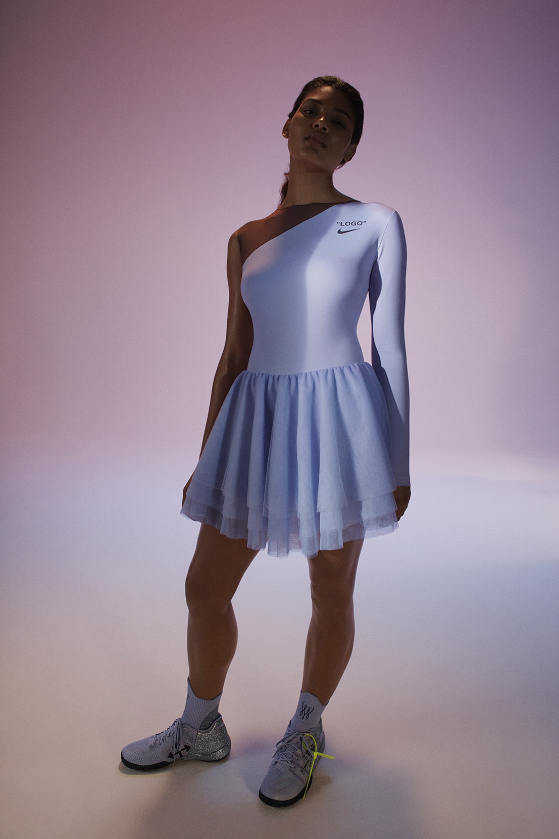 Photo "QUEEN" Virgil Abloh x Nike