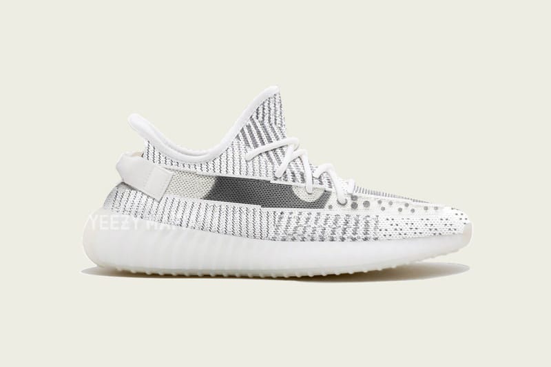 La YEEZY BOOST 350 V2 "Static" S'Offre De Premières Images Et Une Date De Sortie Présumée