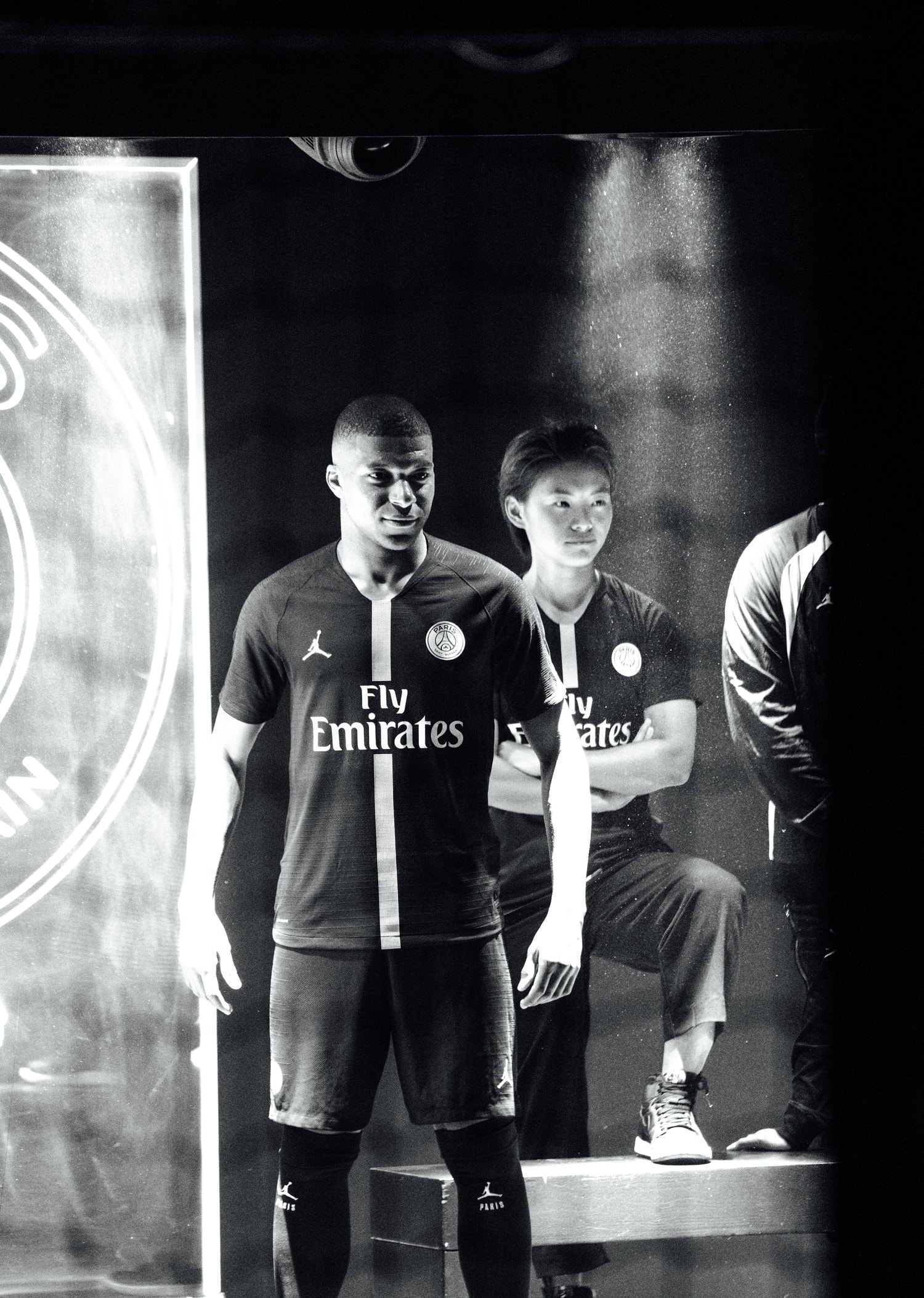 Air Jordan x PSG : Revivez Le Lancement Avec Mbappé Et Dani Alves Au Parc Des Princes