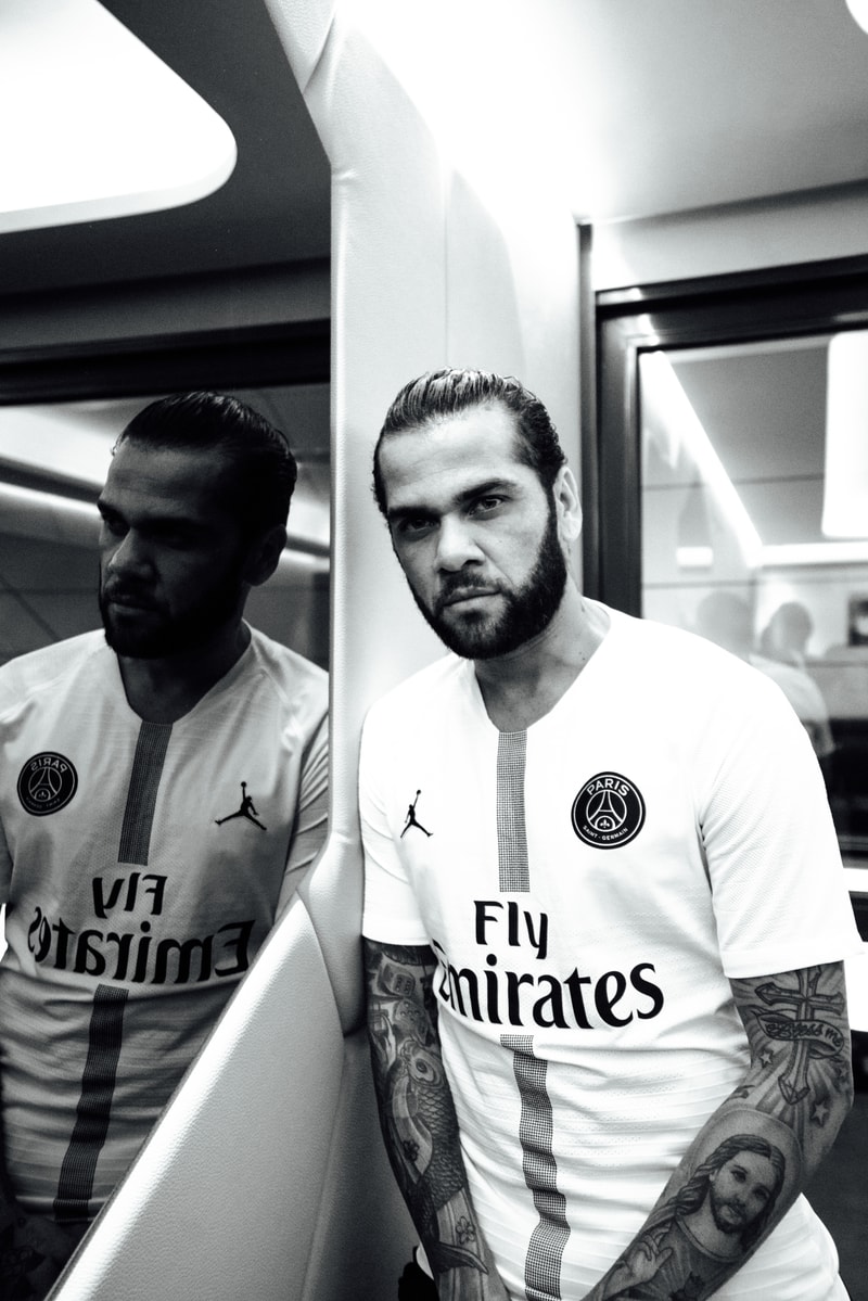 Air Jordan x PSG : Revivez Le Lancement Avec Mbappé Et Dani Alves Au Parc Des Princes