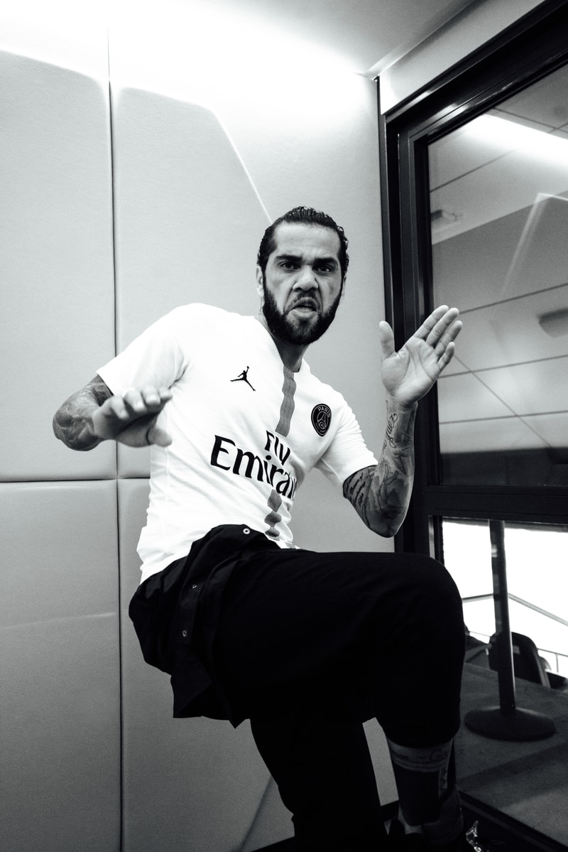 Air Jordan x PSG : Revivez Le Lancement Avec Mbappé Et Dani Alves Au Parc Des Princes