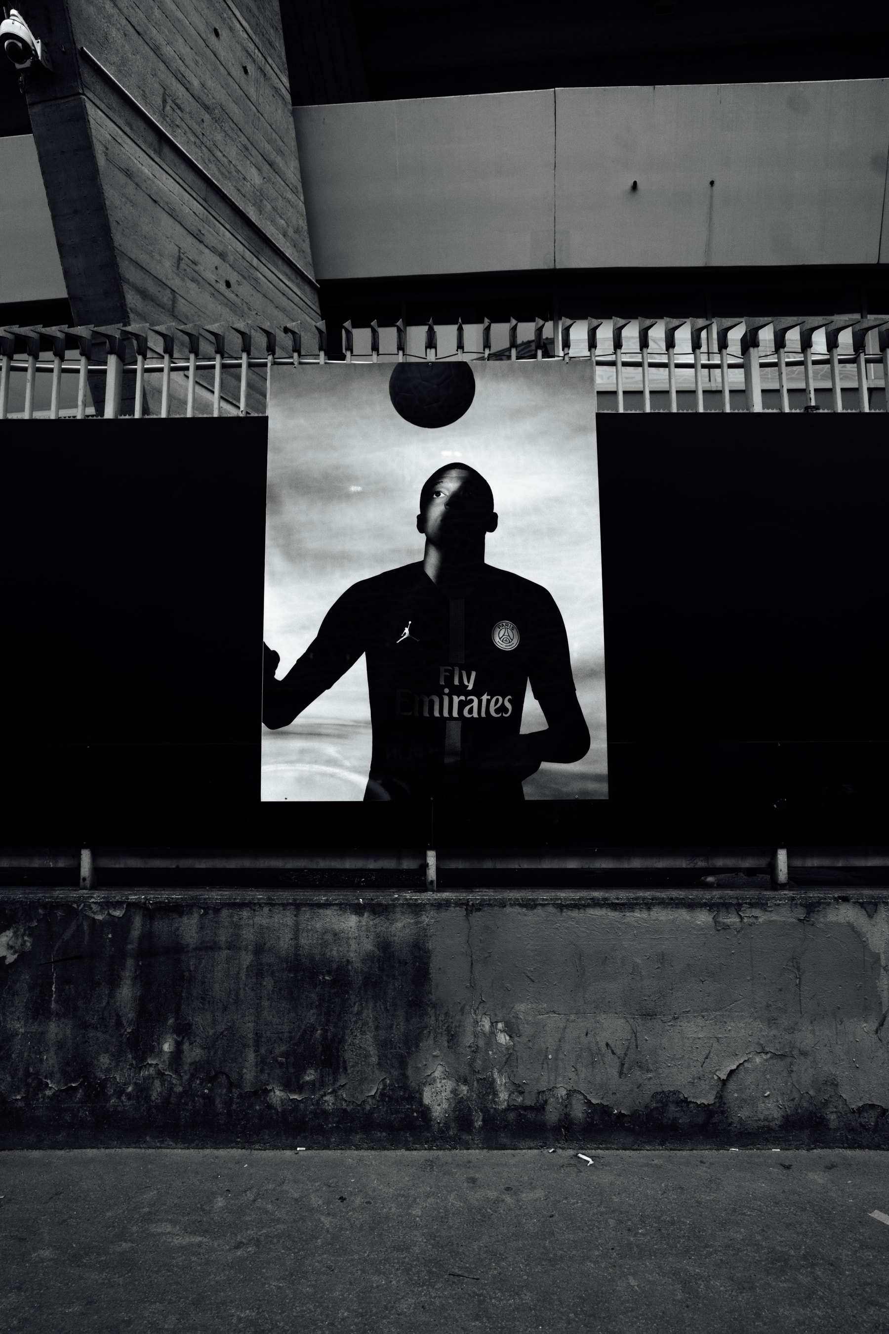 Air Jordan x PSG : Revivez Le Lancement Avec Mbappé Et Dani Alves Au Parc Des Princes