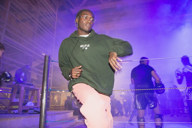 En Images - Quand La Boxe Muay Thai Rencontre La Danse