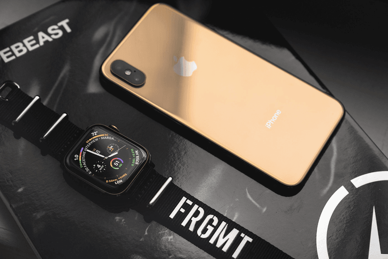 Observez De Plus Près L'Apple Watch Series 4 & iPhone Xs En Acier Inoxydable Gold