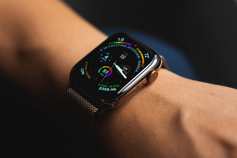 iPhone Xs, Xs Max, Apple Watch Series 4 Or
