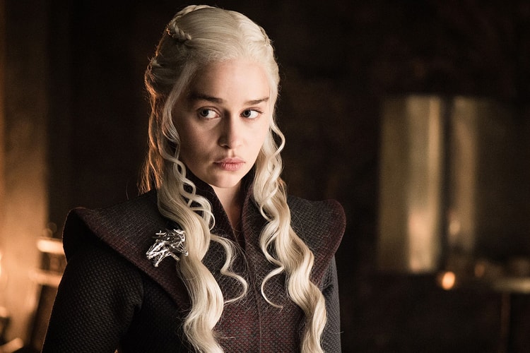 Un Premier Aperçu De La adidas x Game of Thrones "Maison Targaryen"