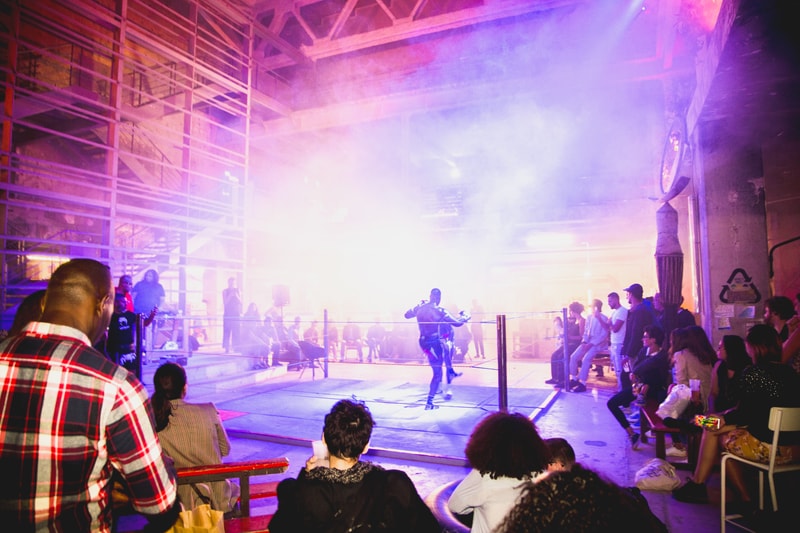 En Images - Quand La Boxe Muay Thai Rencontre La Danse