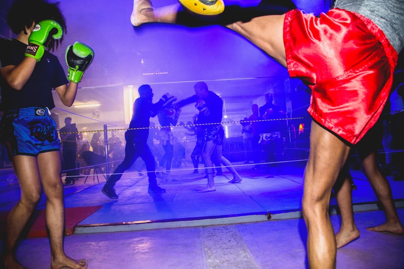 En Images - Quand La Boxe Muay Thai Rencontre La Danse