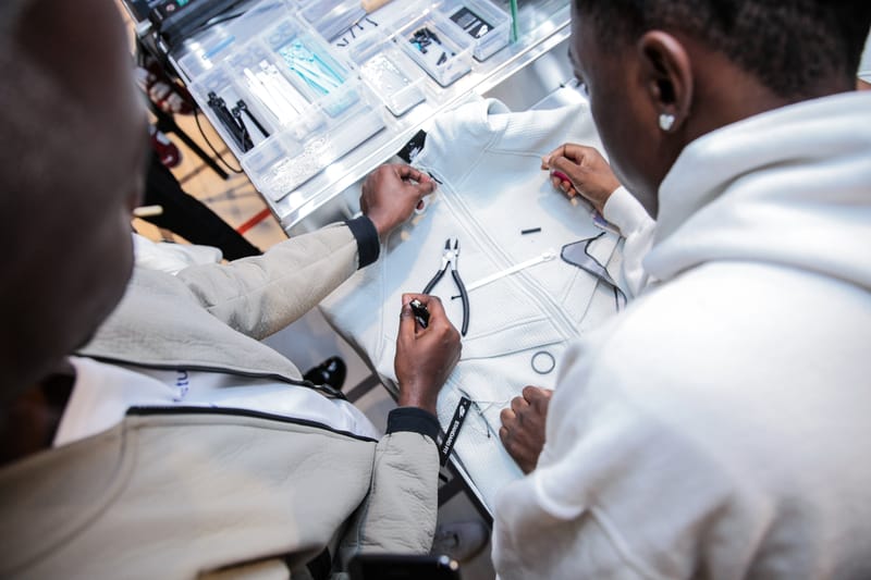 Des Designers Parisiens Customisent Gratuitement Votre Nike Tech Pack