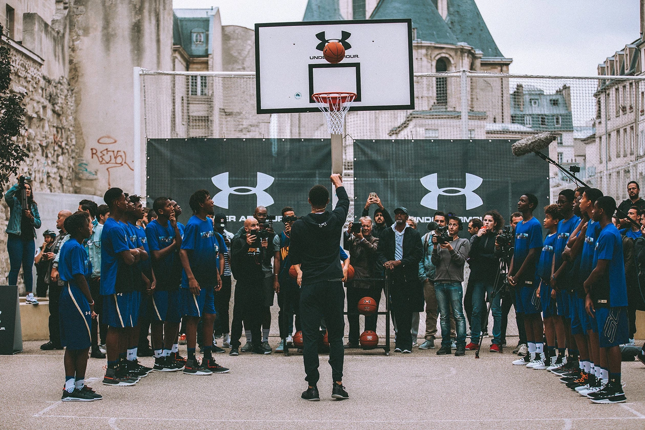 Photo Stephen Curry Under Armour Paris