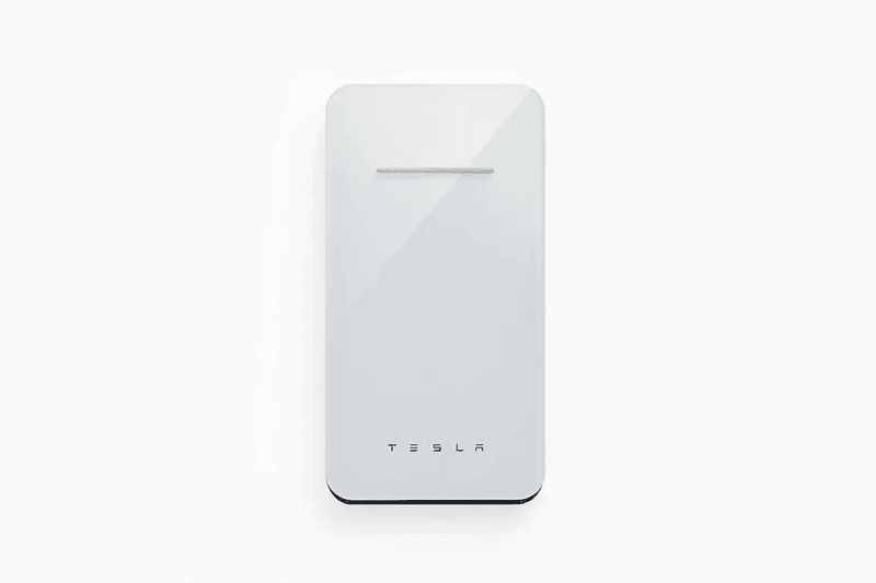 Tesla Ressort Son Chargeur De Smartphone Portable Et Baisse Son Prix