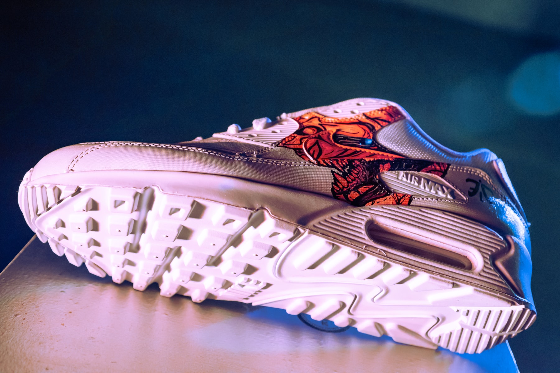 Découvrez En Images Cette Air Max 90 Customisée Pour Des Joueurs De League Of Legends