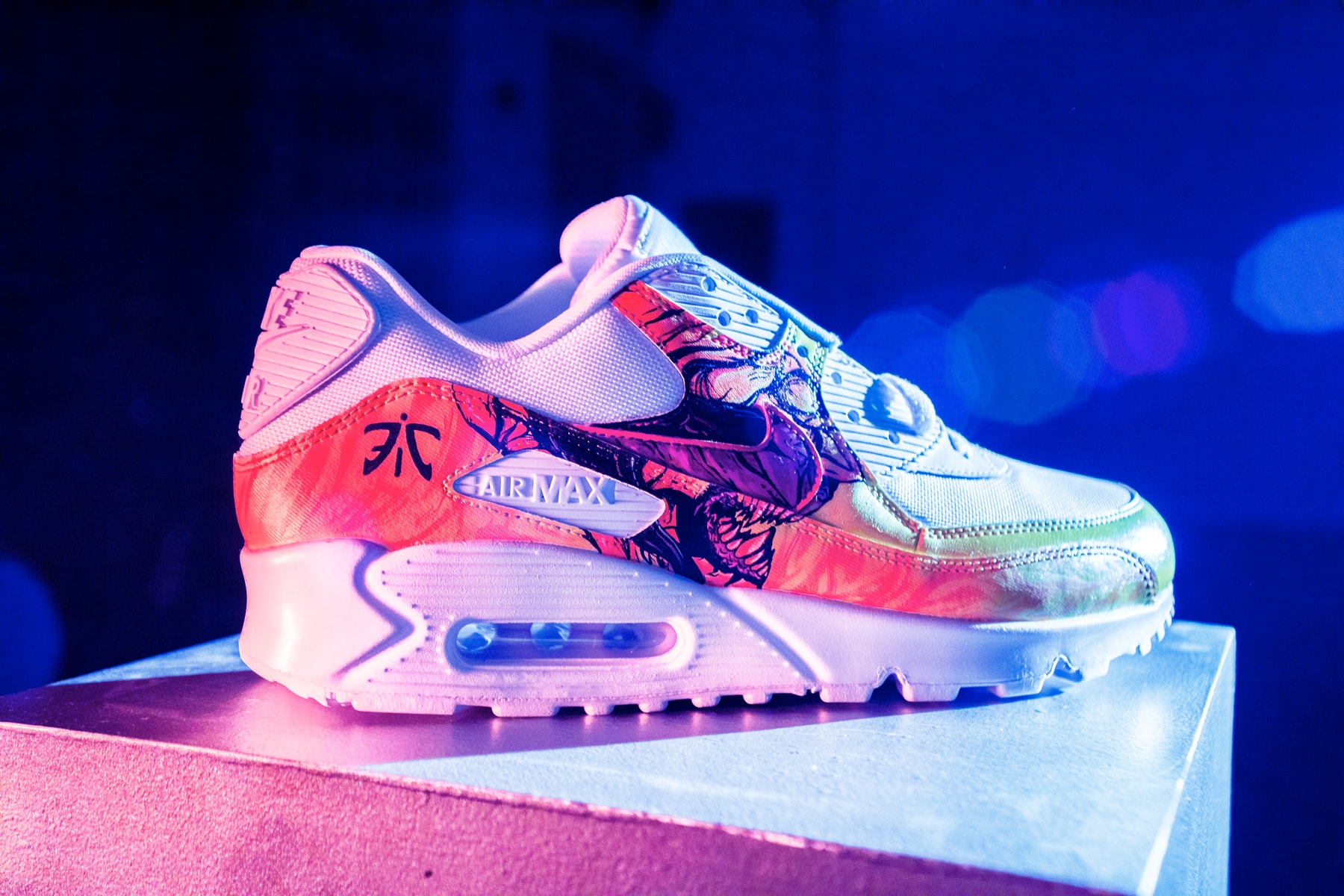 Découvrez En Images Cette Air Max 90 Customisée Pour Des Joueurs De League Of Legends