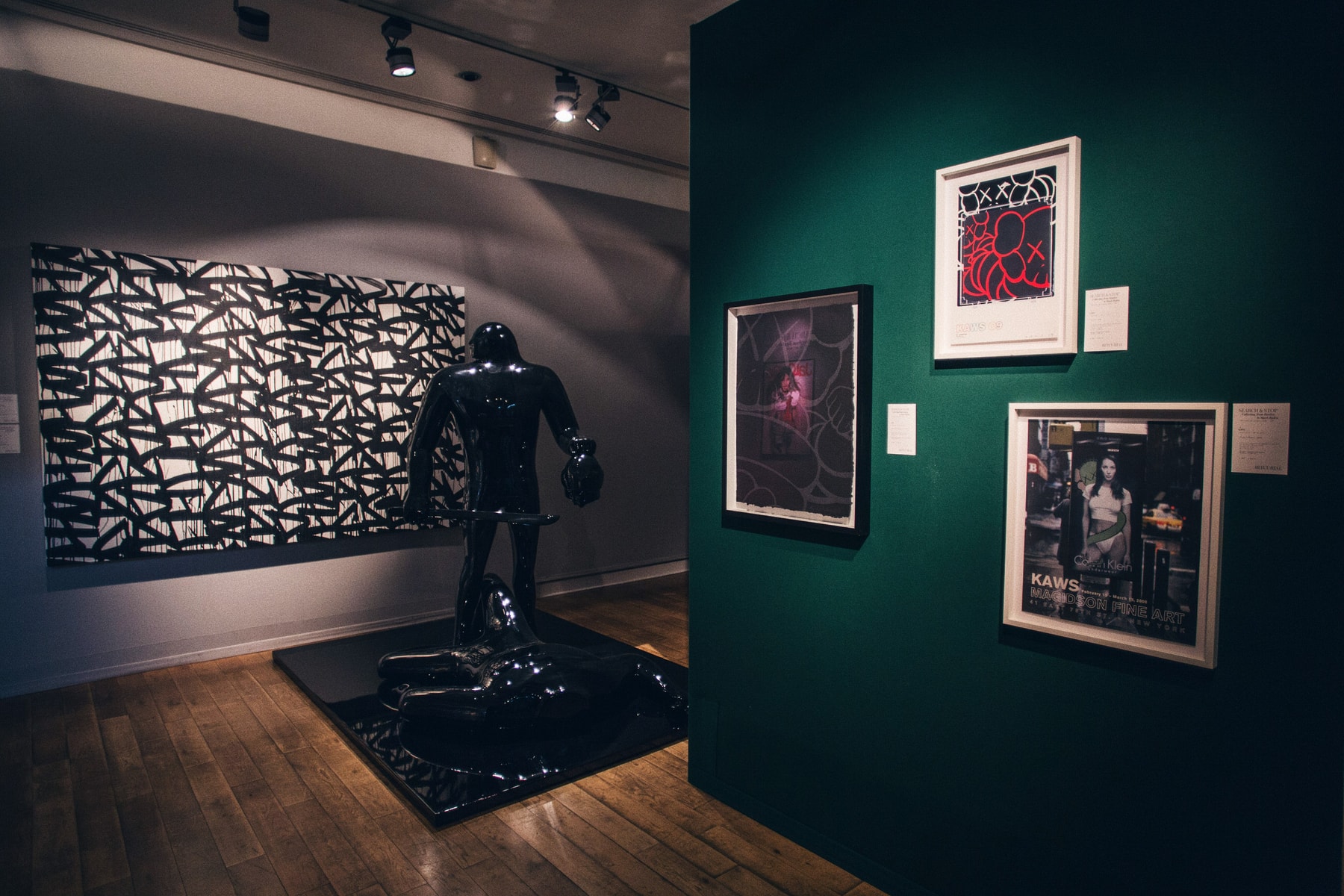 Banksy, vente aux enchères, KAWS
