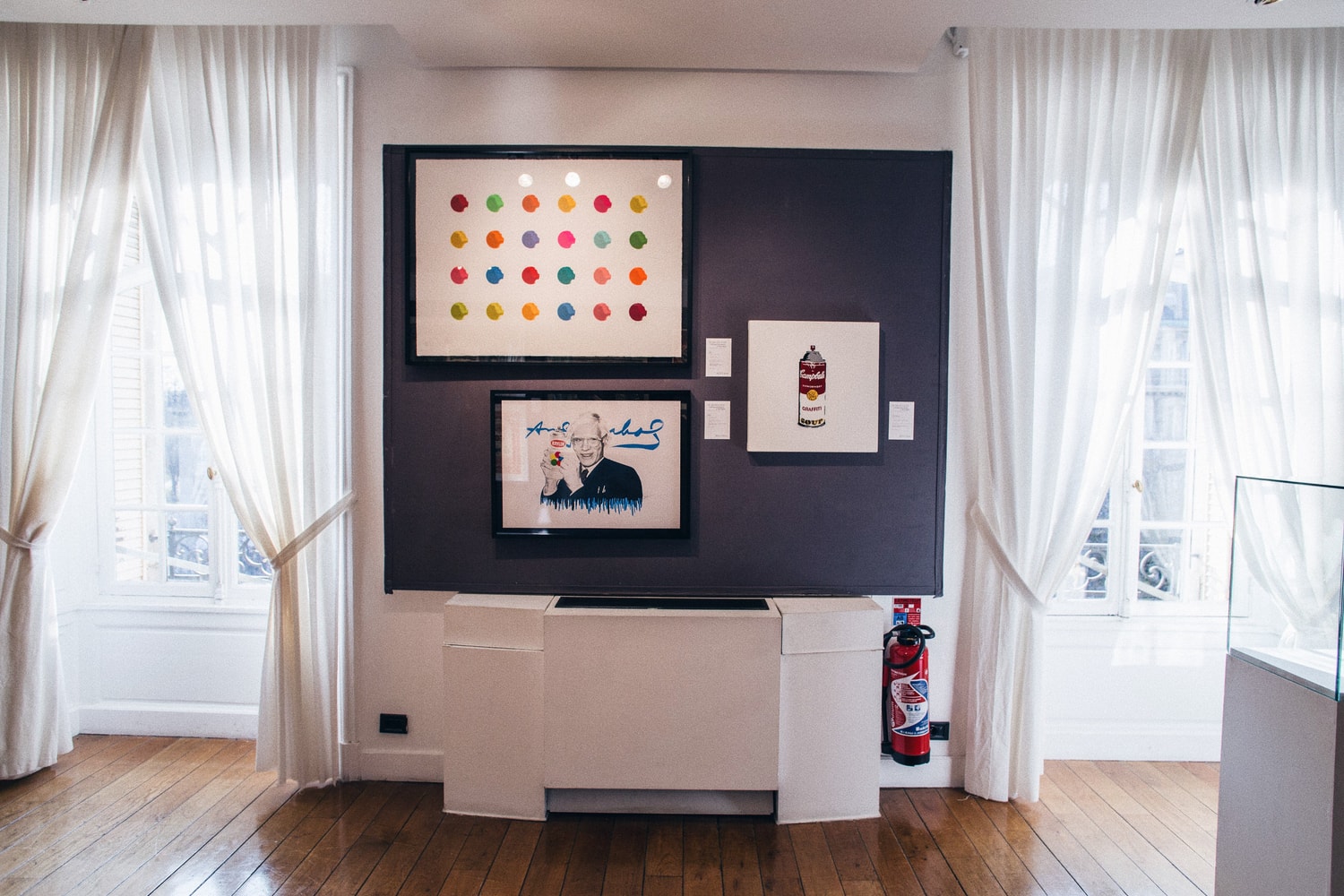 Banksy, vente aux enchères, KAWS
