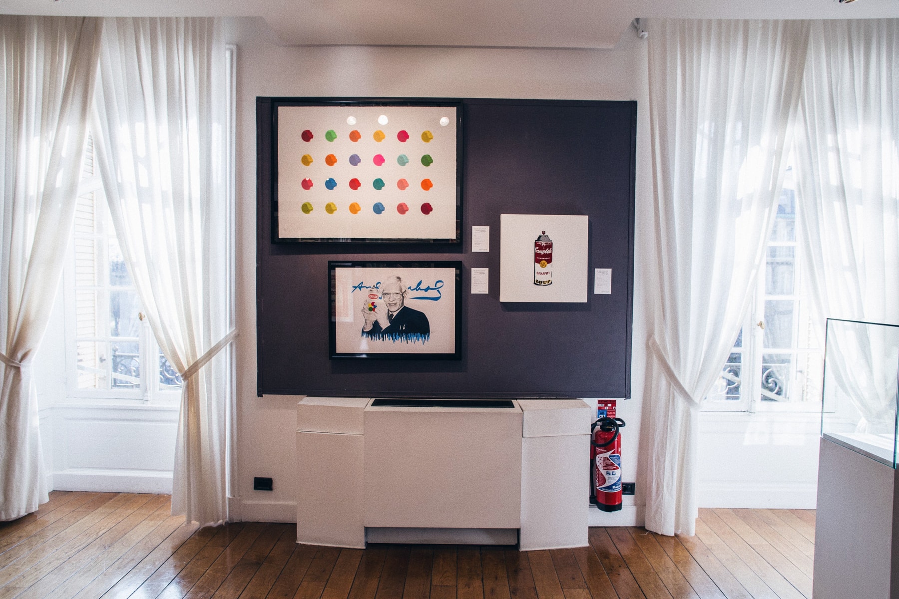 Banksy, vente aux enchères, KAWS