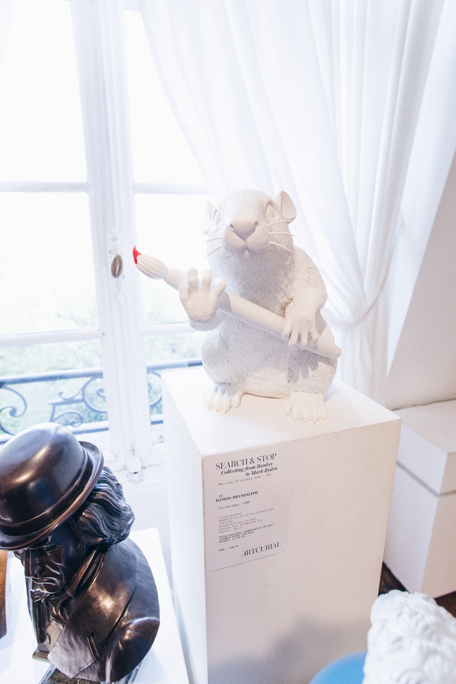 Banksy, vente aux enchères, KAWS