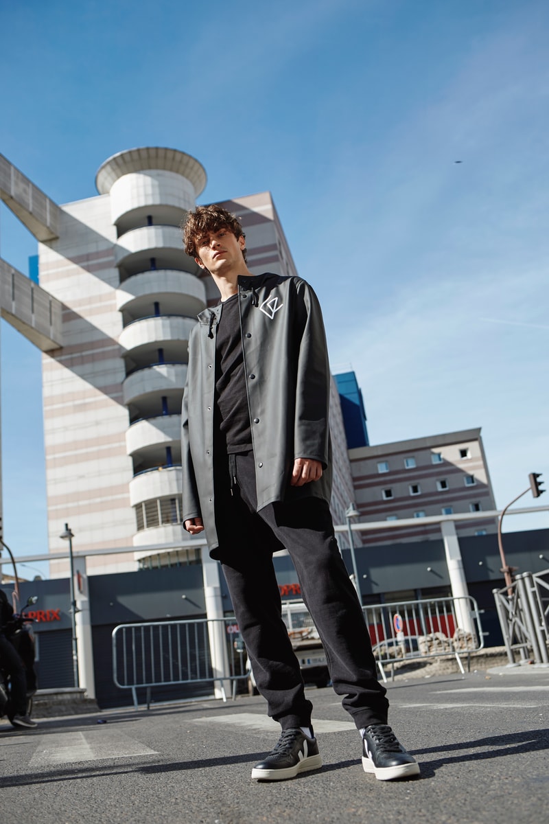 Centre Commercial S'Associe À La Griffe Suédoise Stutterheim Pour Un Imperméable Inédit