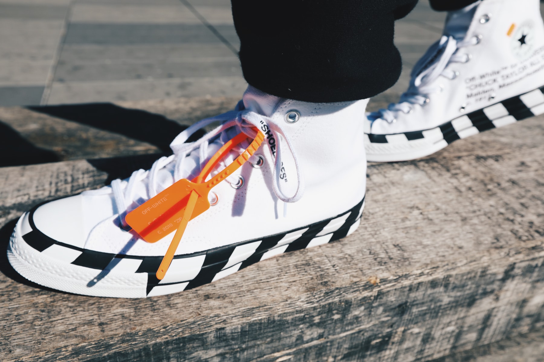 Photo De La Off-White™ x Converse Chuck Taylor