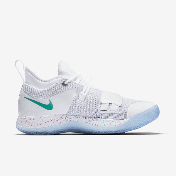 Photo Nike x PlayStation PG 2.5