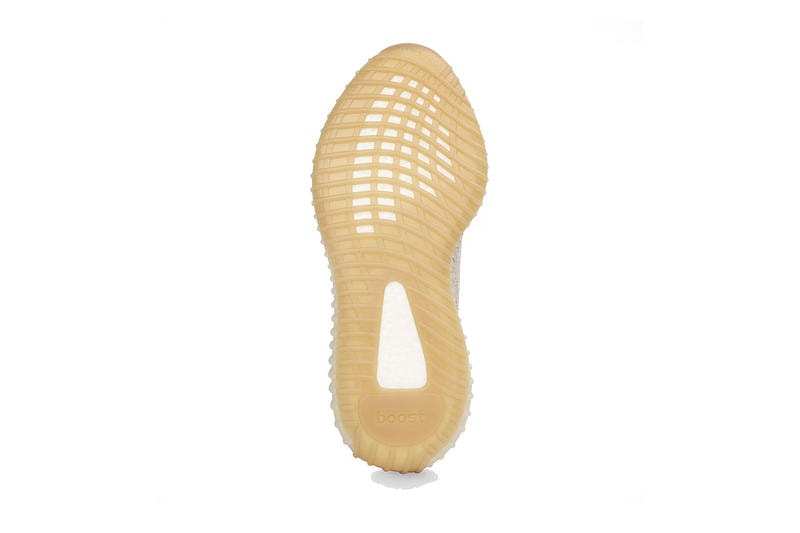 Photos De La YEEZY BOOST 350 V2 "Sesame"