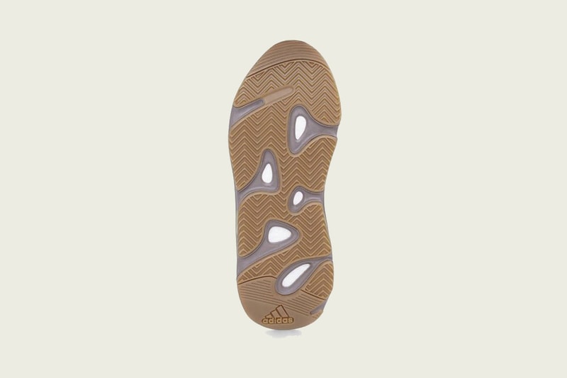 YEEZY BOOST 700 Mauve Images