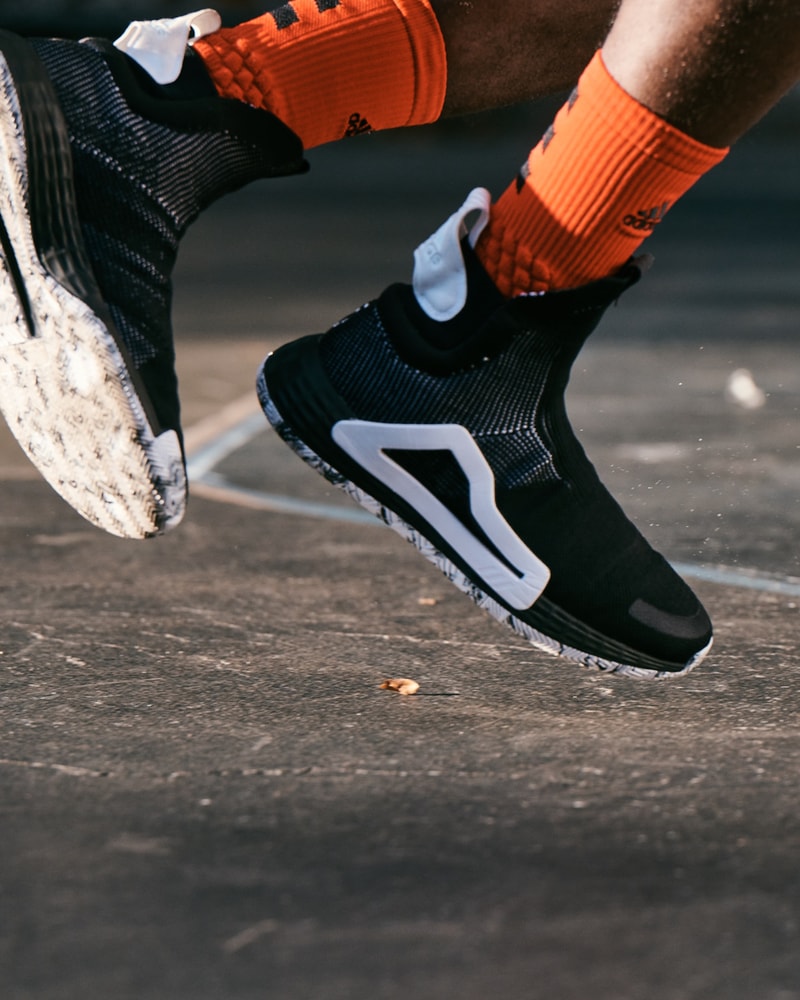 adidas Dévoile Une Nouvelle Gamme De Sneakers N3XT L3V3L Dédiée Au Basketball Et Qui Droppera Pendant 24H Seulement