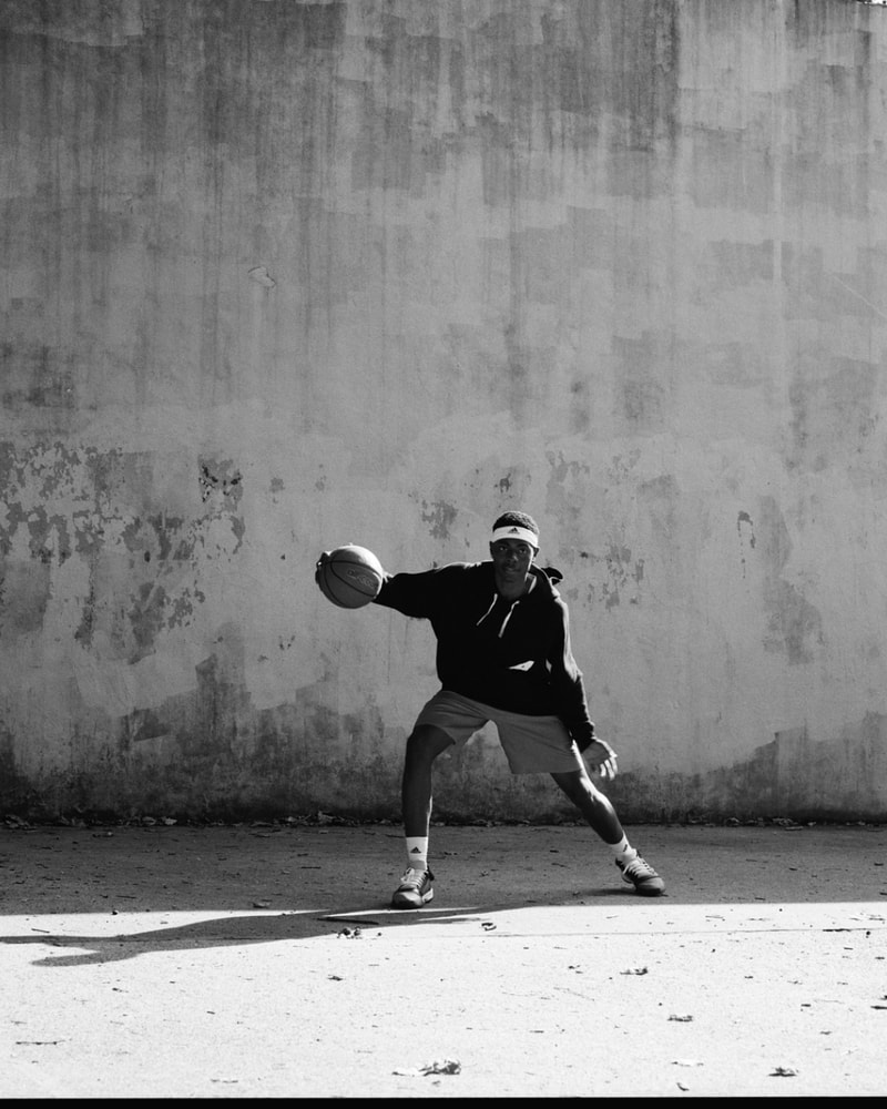 adidas Dévoile Une Nouvelle Gamme De Sneakers N3XT L3V3L Dédiée Au Basketball Et Qui Droppera Pendant 24H Seulement