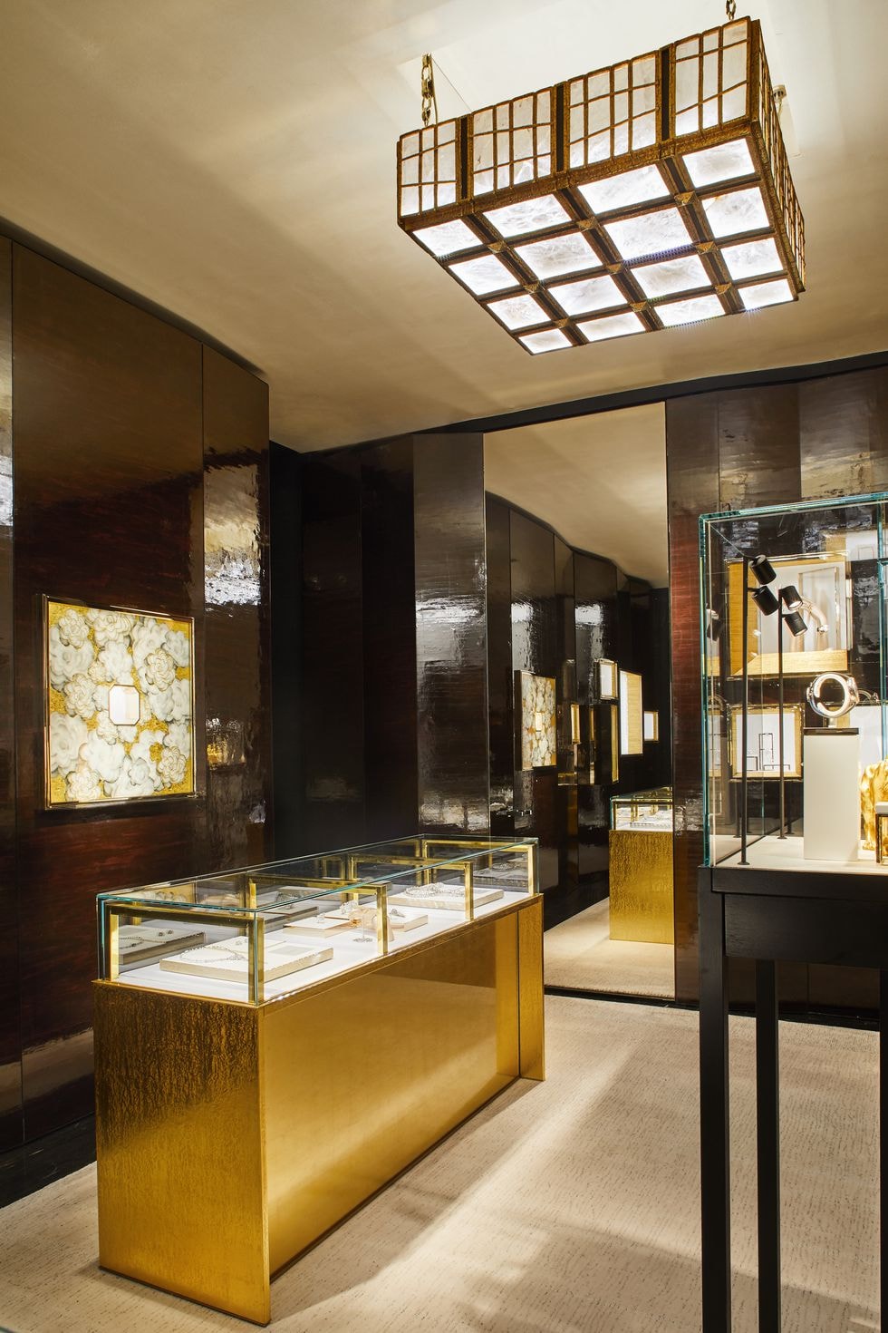 Chanel, Boutique