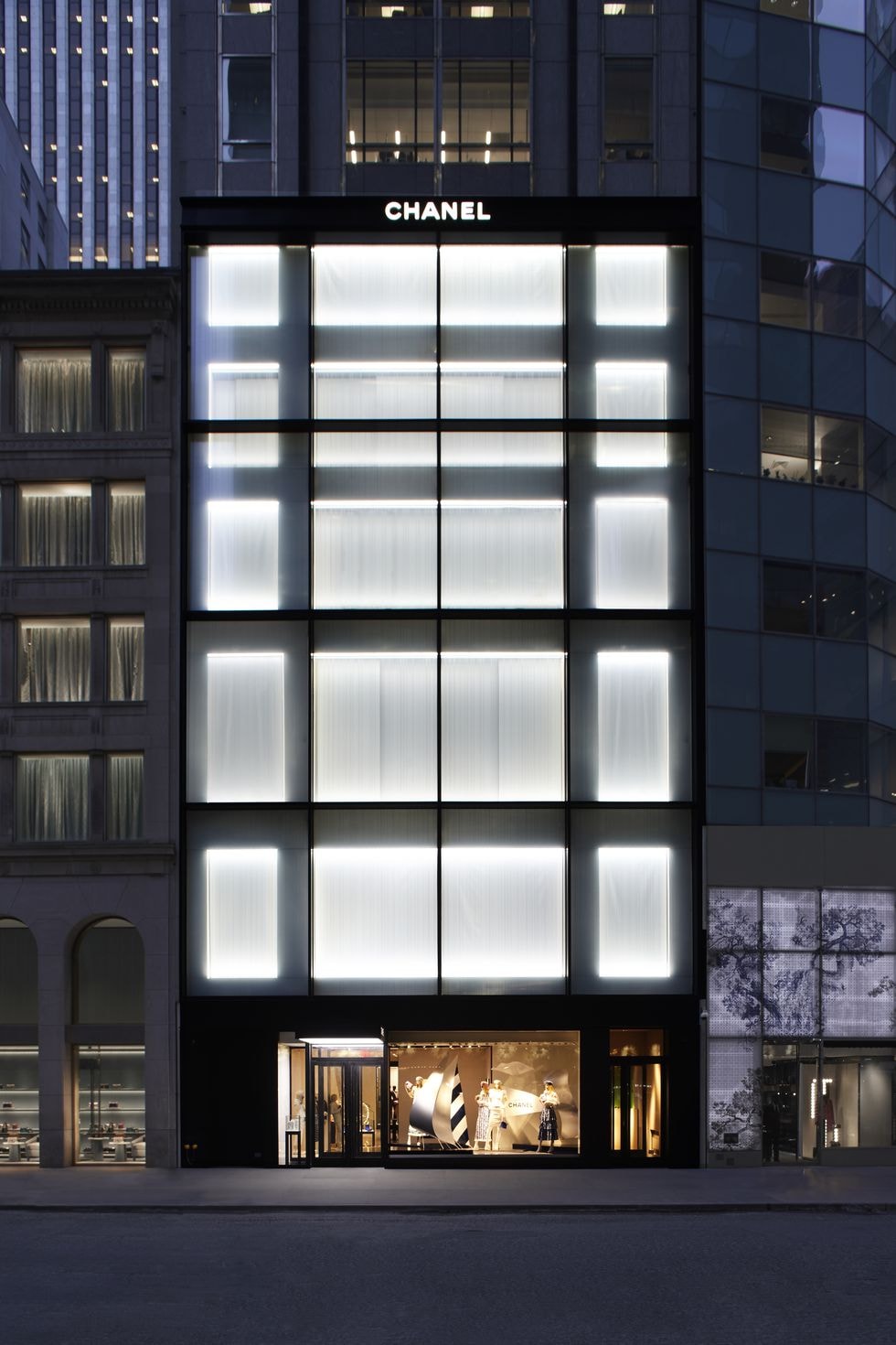 Chanel, Boutique