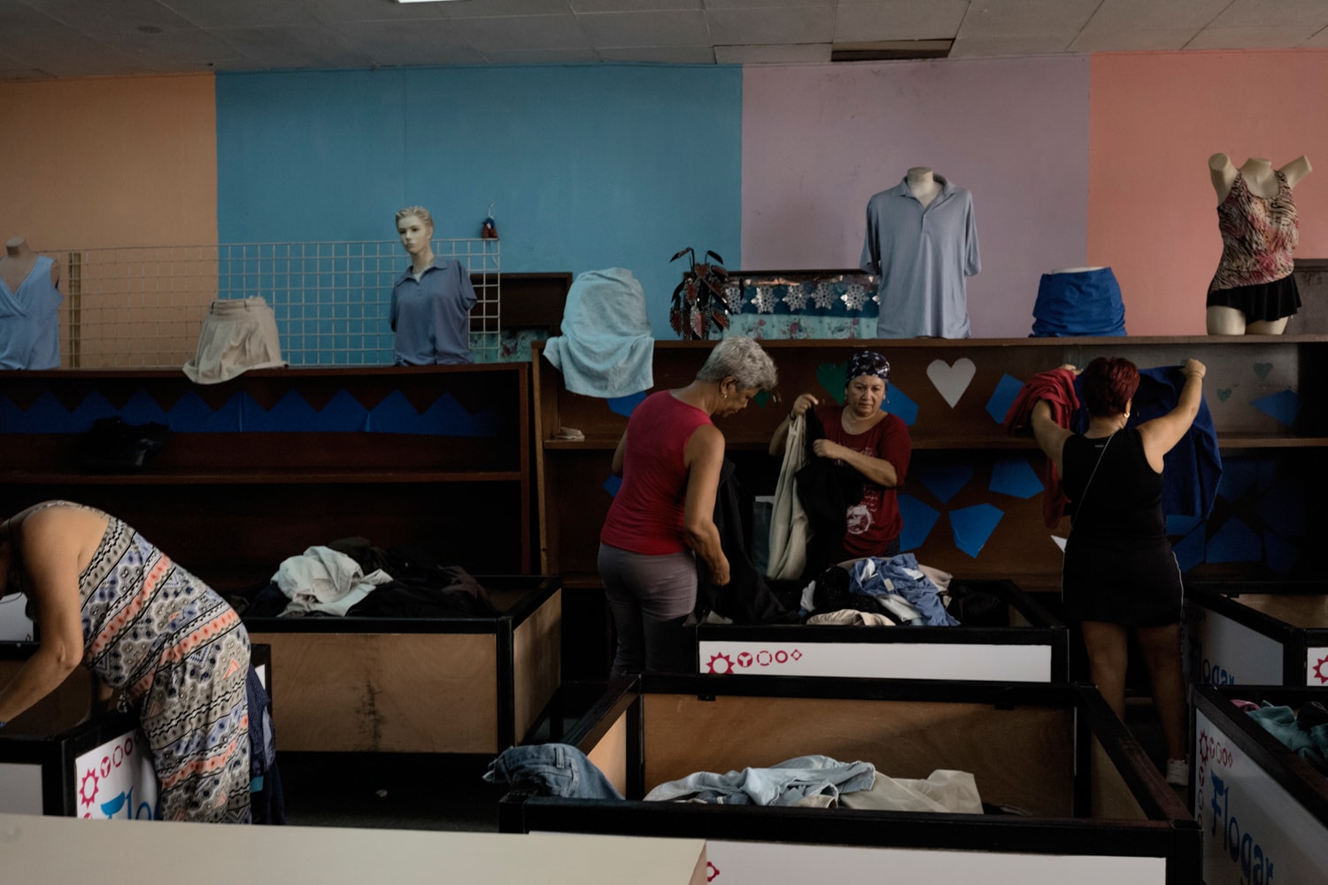 Le Photographe Paul Mougeot Capture La Vie Suspendue De Cuba Dans Sa Nouvelle Série Photographique 'Lost In Transition'