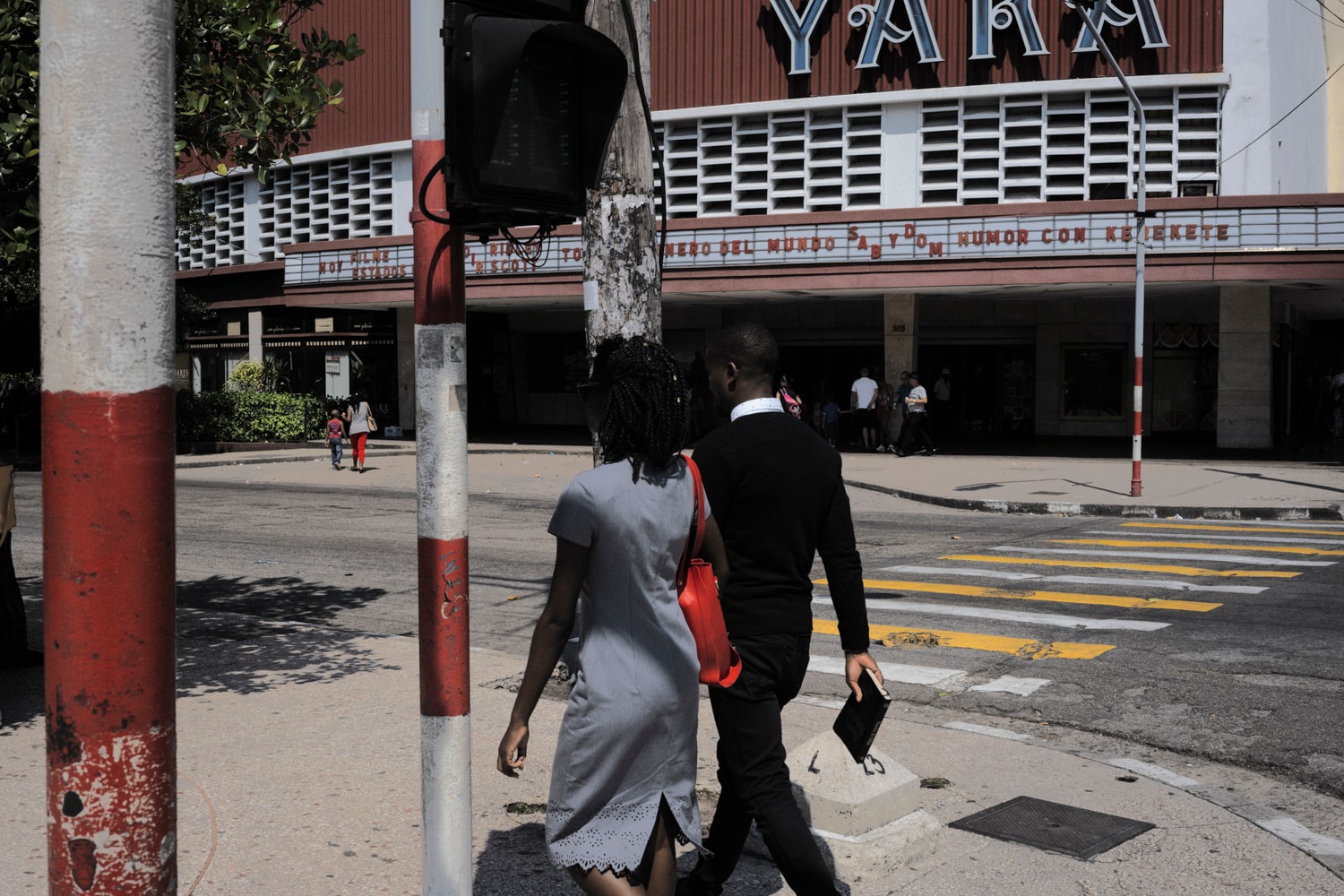 Le Photographe Paul Mougeot Capture La Vie Suspendue De Cuba Dans Sa Nouvelle Série Photographique 'Lost In Transition'