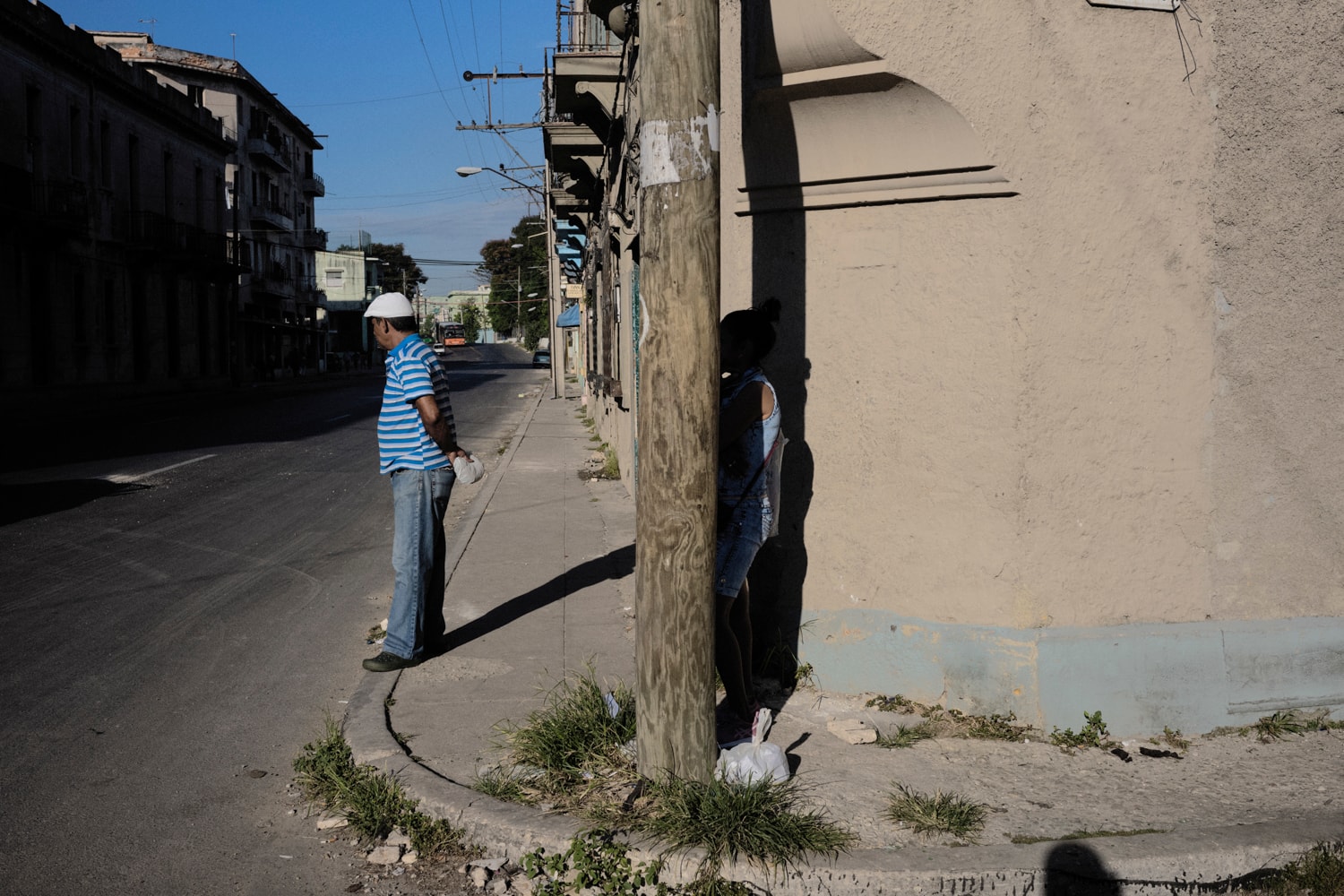 Le Photographe Paul Mougeot Capture La Vie Suspendue De Cuba Dans Sa Nouvelle Série Photographique 'Lost In Transition'