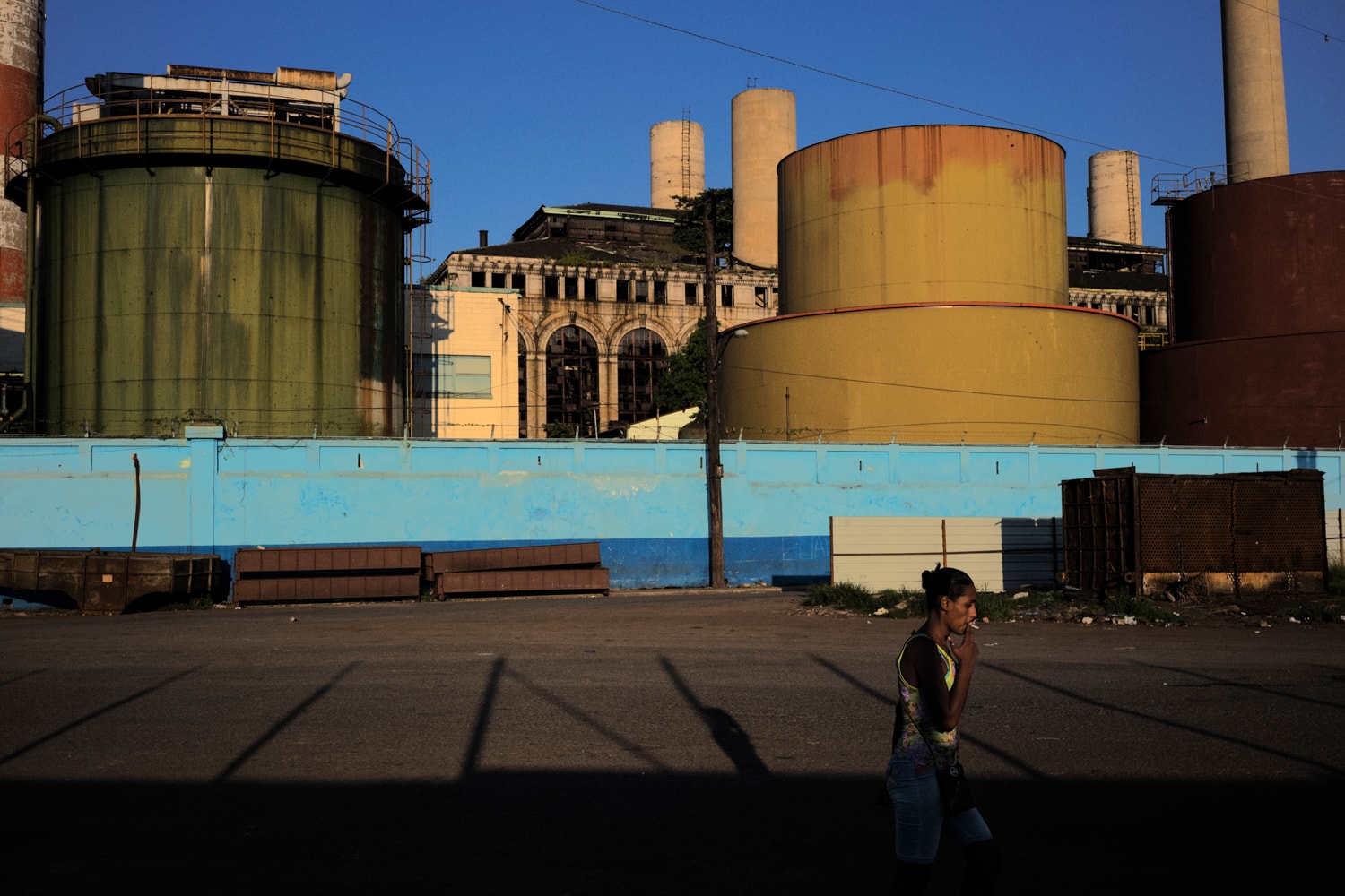 Le Photographe Paul Mougeot Capture La Vie Suspendue De Cuba Dans Sa Nouvelle Série Photographique 'Lost In Transition'