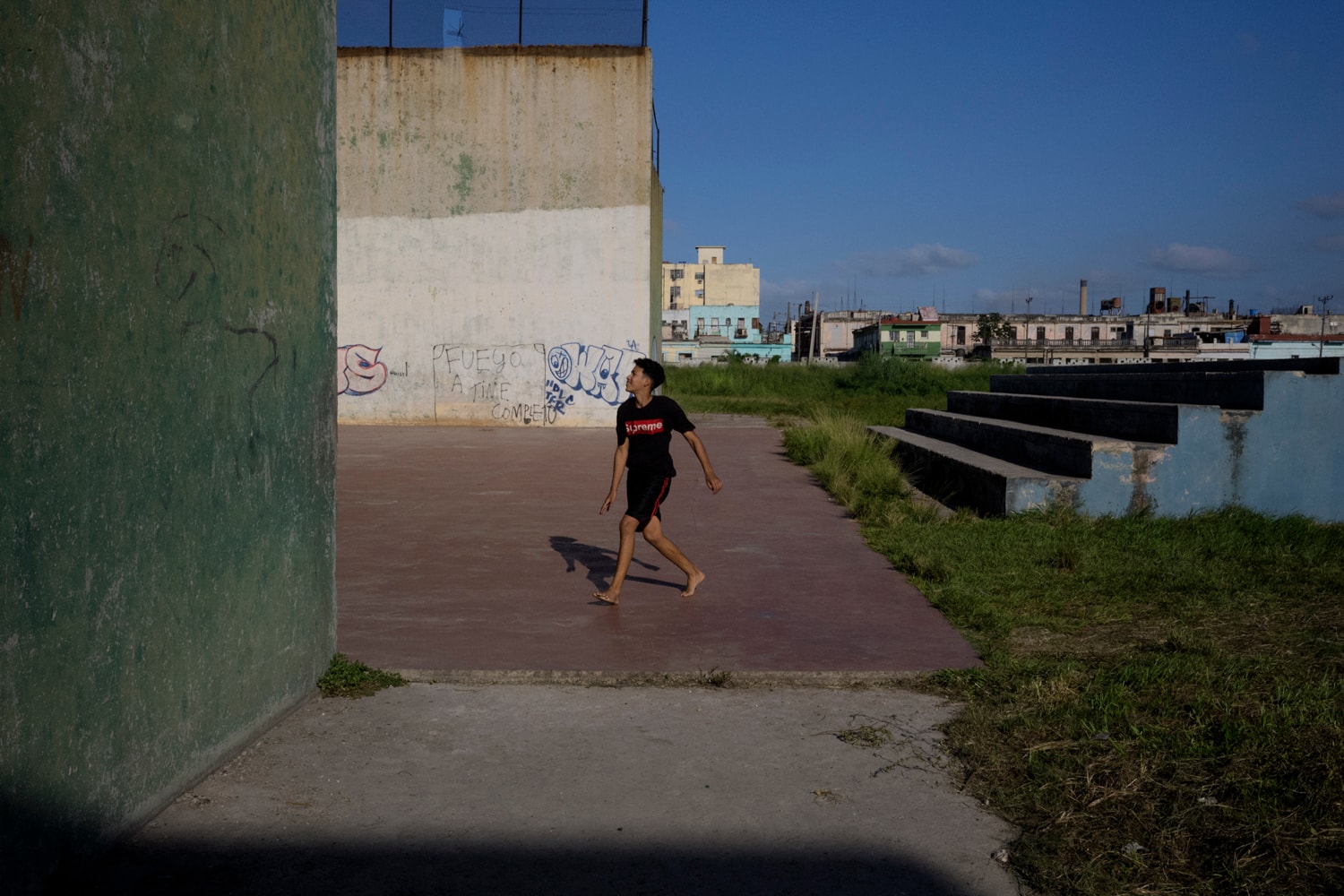 Le Photographe Paul Mougeot Capture La Vie Suspendue De Cuba Dans Sa Nouvelle Série Photographique 'Lost In Transition'