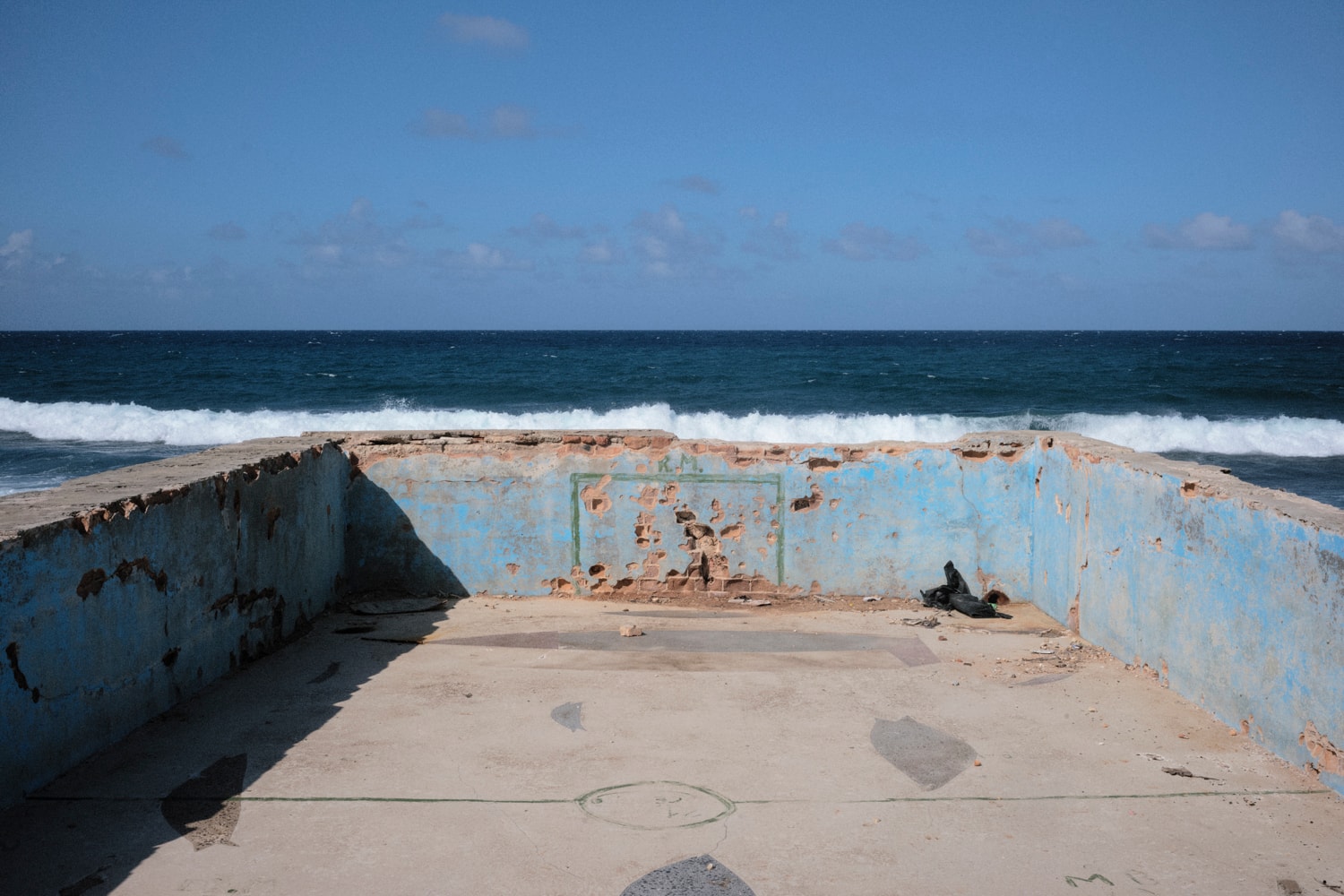 Le Photographe Paul Mougeot Capture La Vie Suspendue De Cuba Dans Sa Nouvelle Série Photographique 'Lost In Transition'