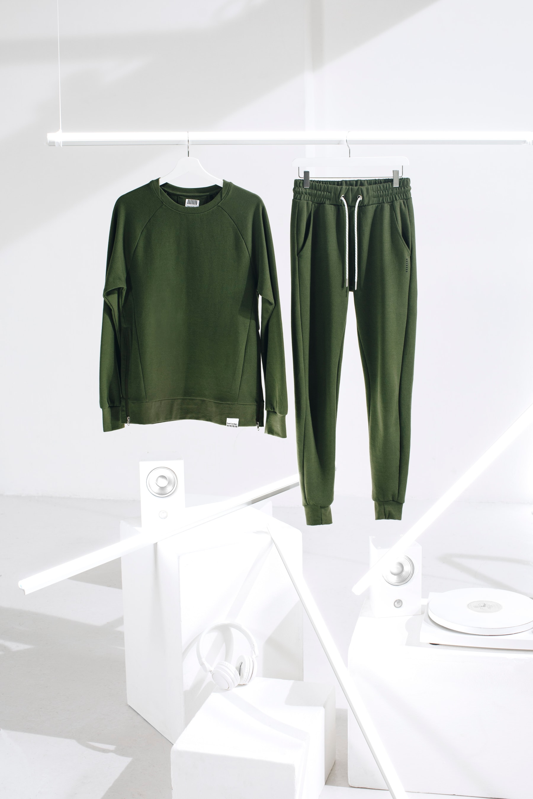 Foot Locker Mise Sur Des Basiques Du Streetwear Dans Sa Nouvelle Collection