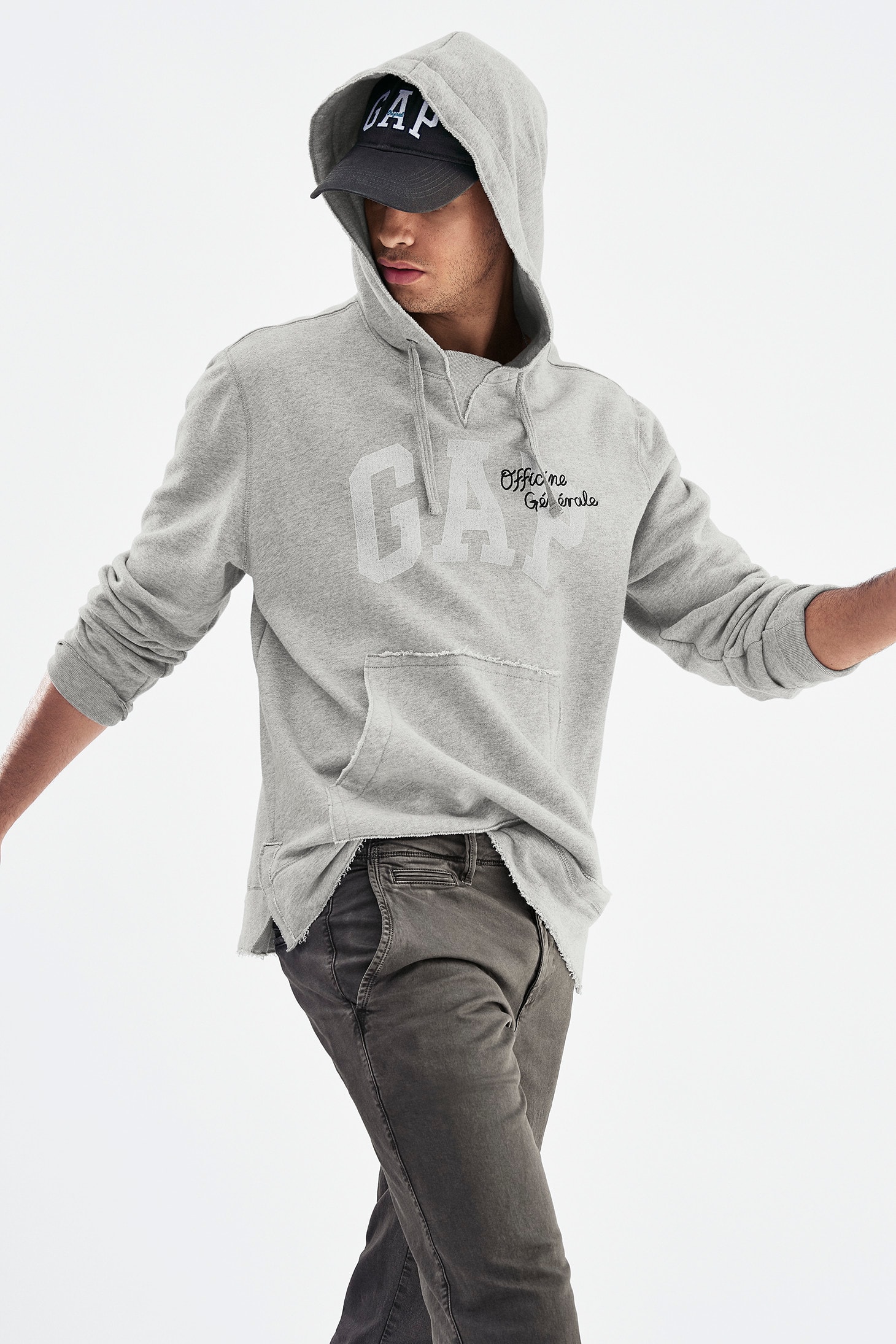 Gap Et GQ Recrutent "Les Designers Les Plus Cools De La Planète" Pour Revisiter Les Emblématiques Sweats De La Griffe Américaine