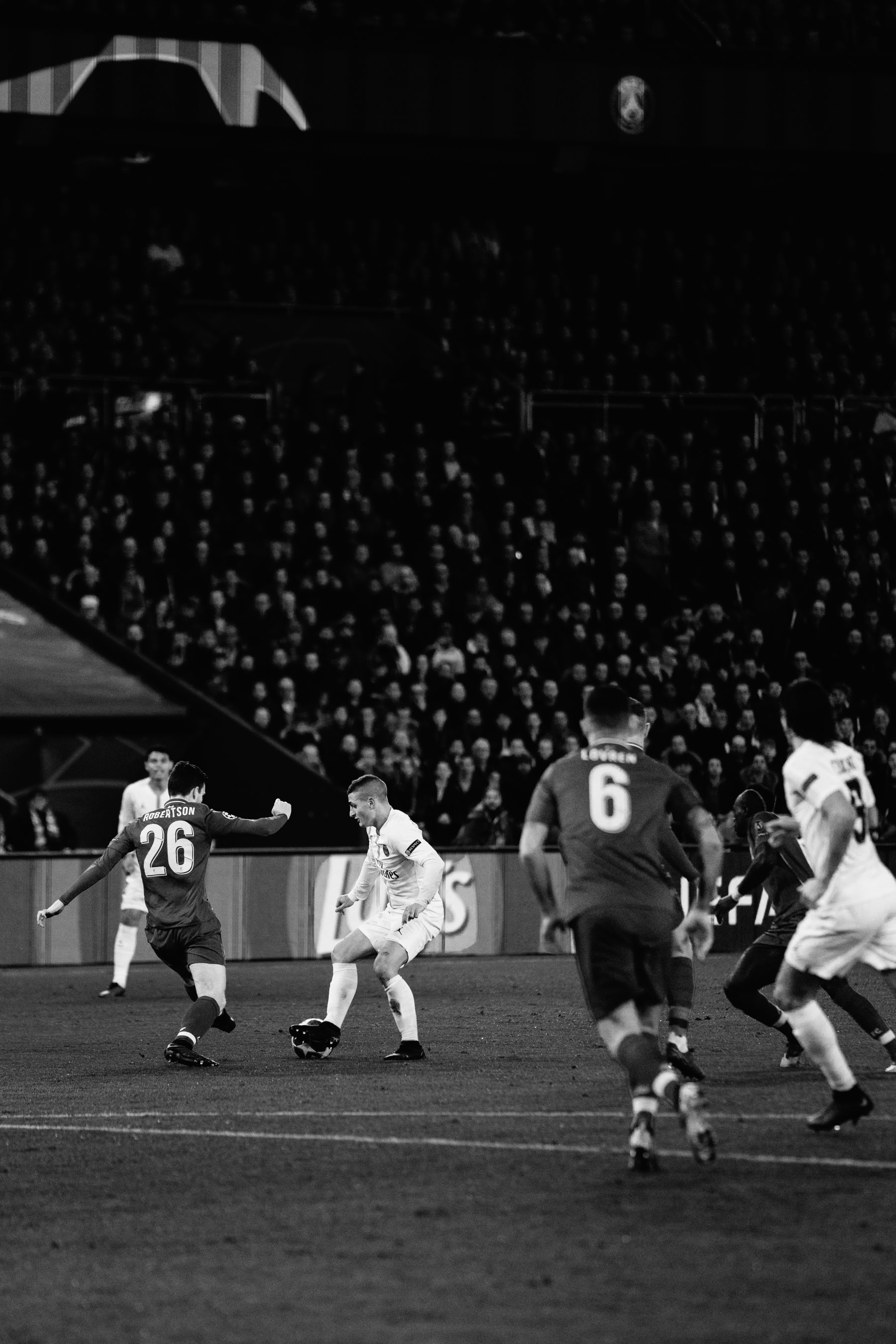 Revivez Le Choc PSG-Liverpool À Travers Cette Série Photographique En Noir Et Blanc