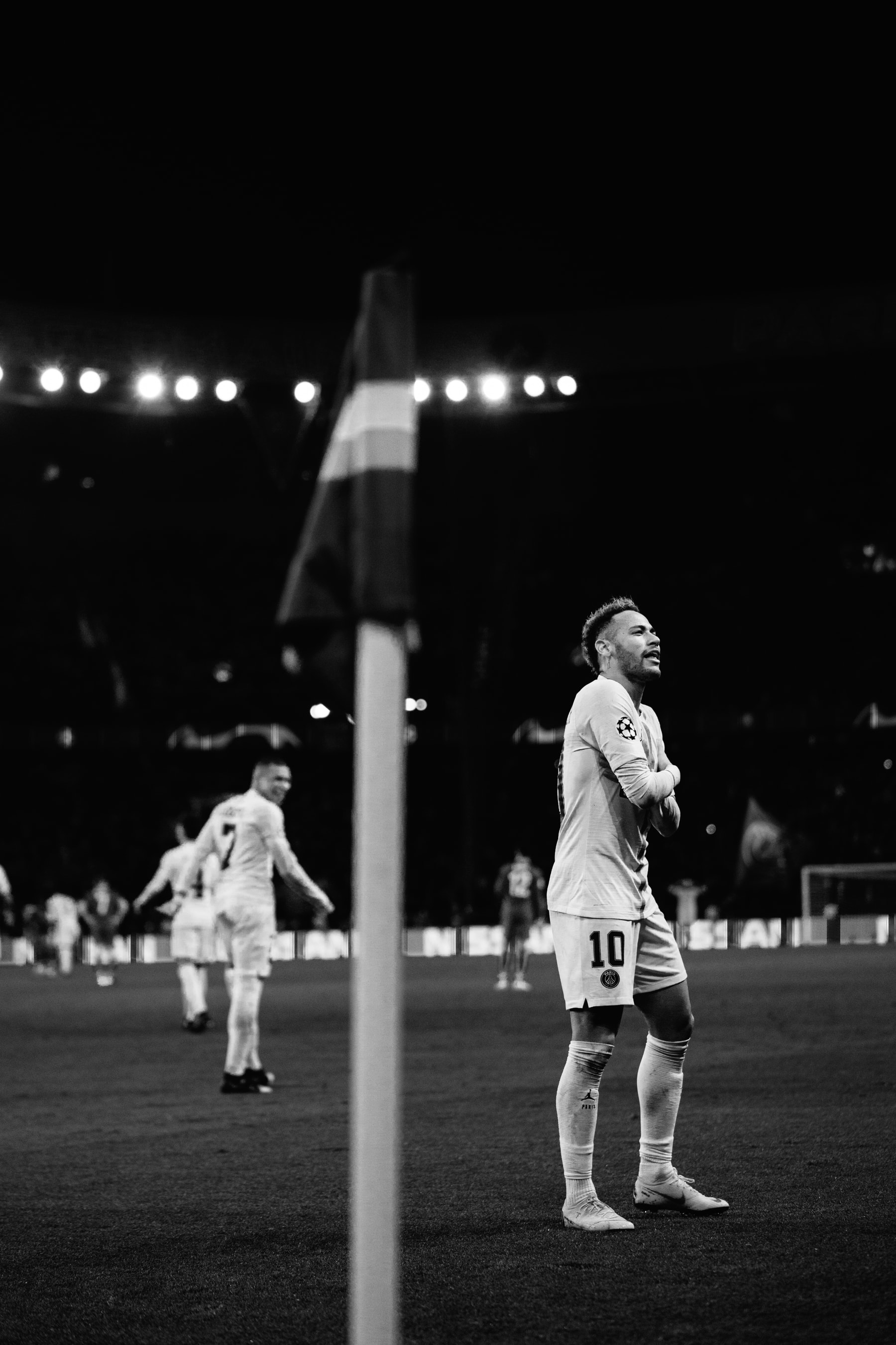 Revivez Le Choc PSG-Liverpool À Travers Cette Série Photographique En Noir Et Blanc