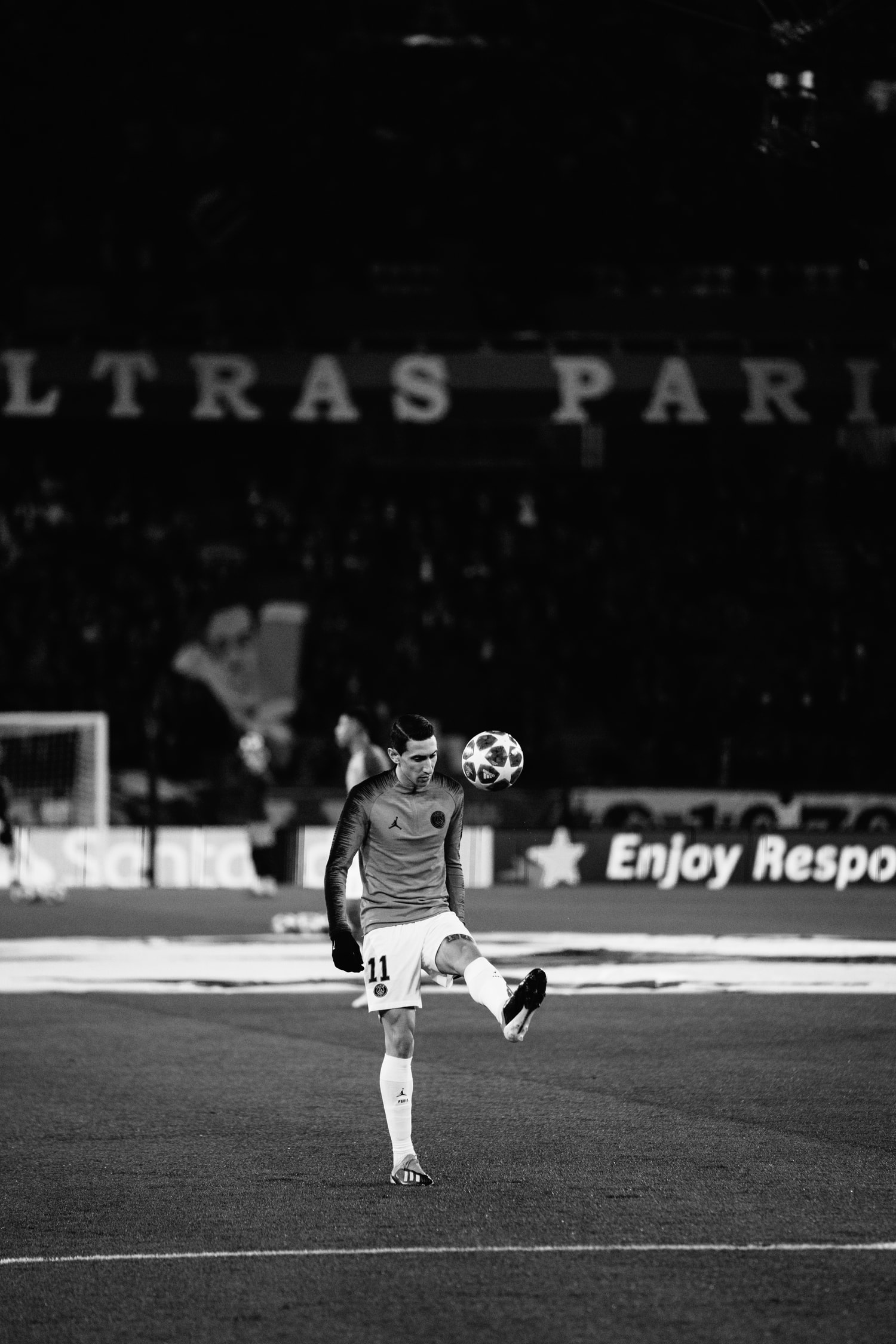 Revivez Le Choc PSG-Liverpool À Travers Cette Série Photographique En Noir Et Blanc