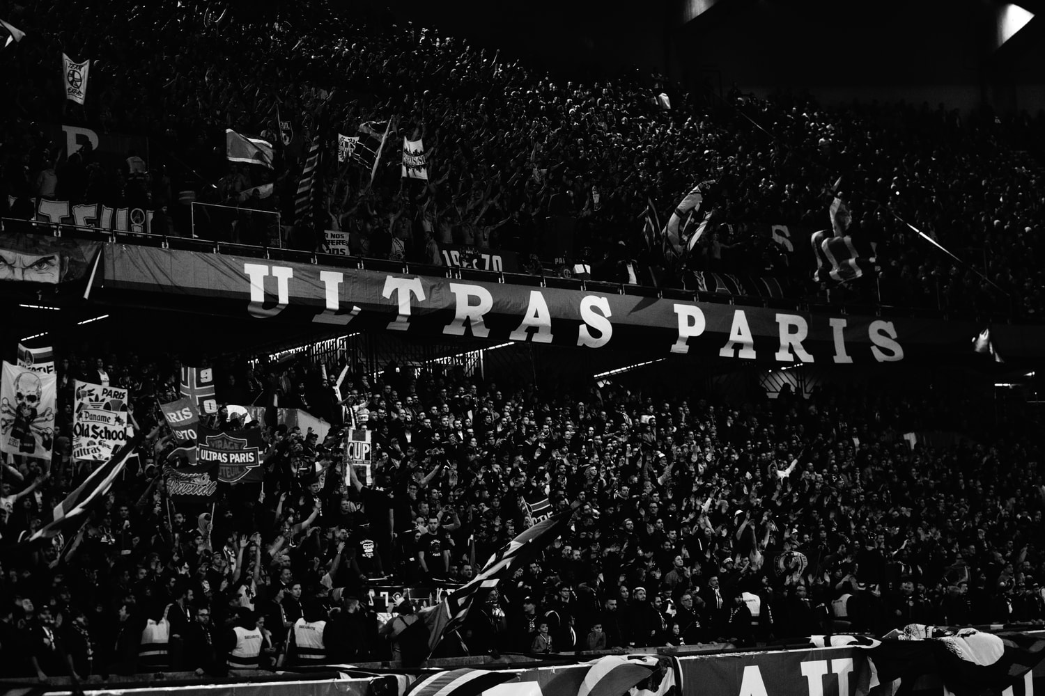 Revivez Le Choc PSG-Liverpool À Travers Cette Série Photographique En Noir Et Blanc